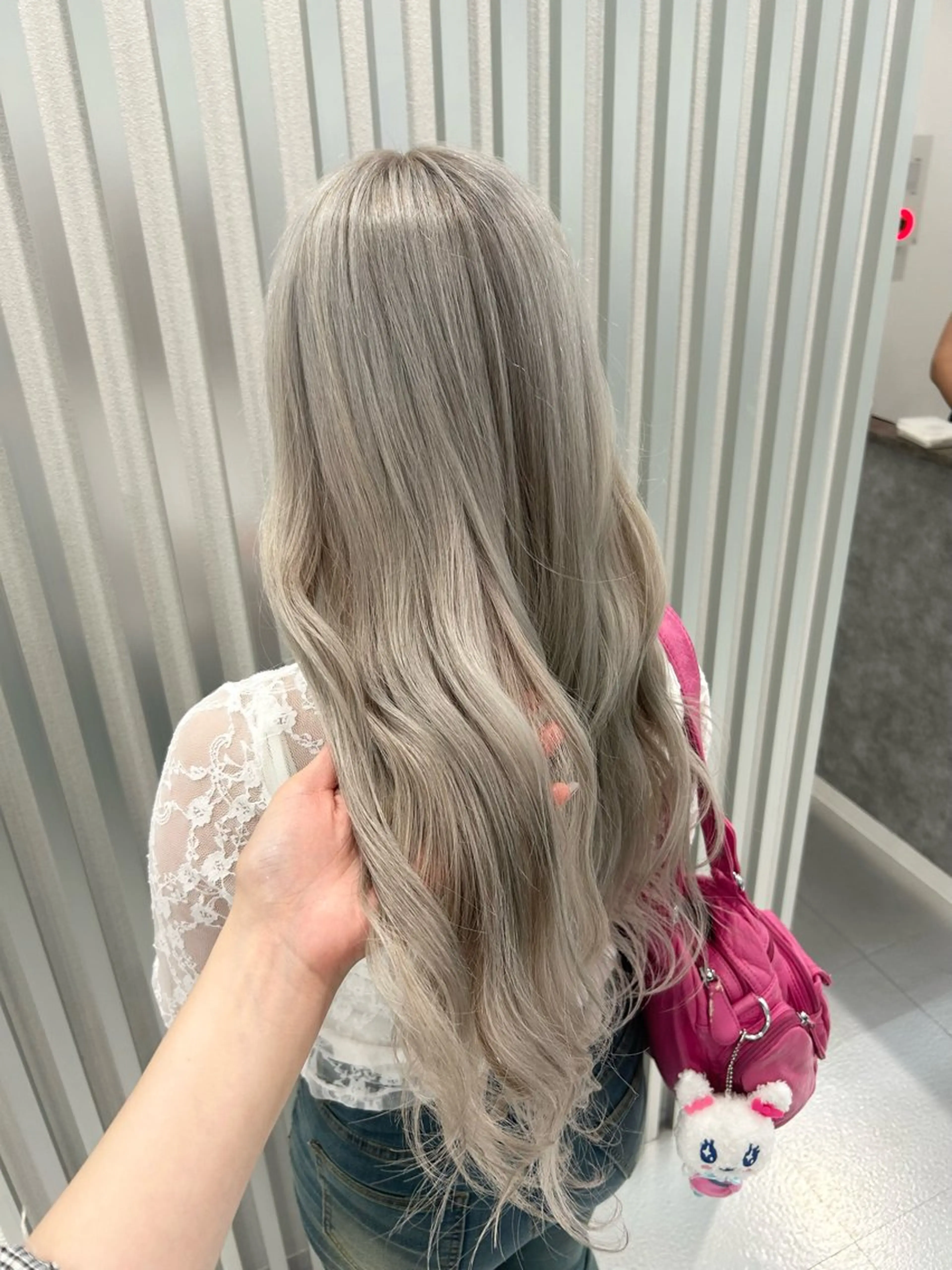 ロング ヘアカラー あやめ🪽 オリーブ/ハイトーンのヘアスタイル