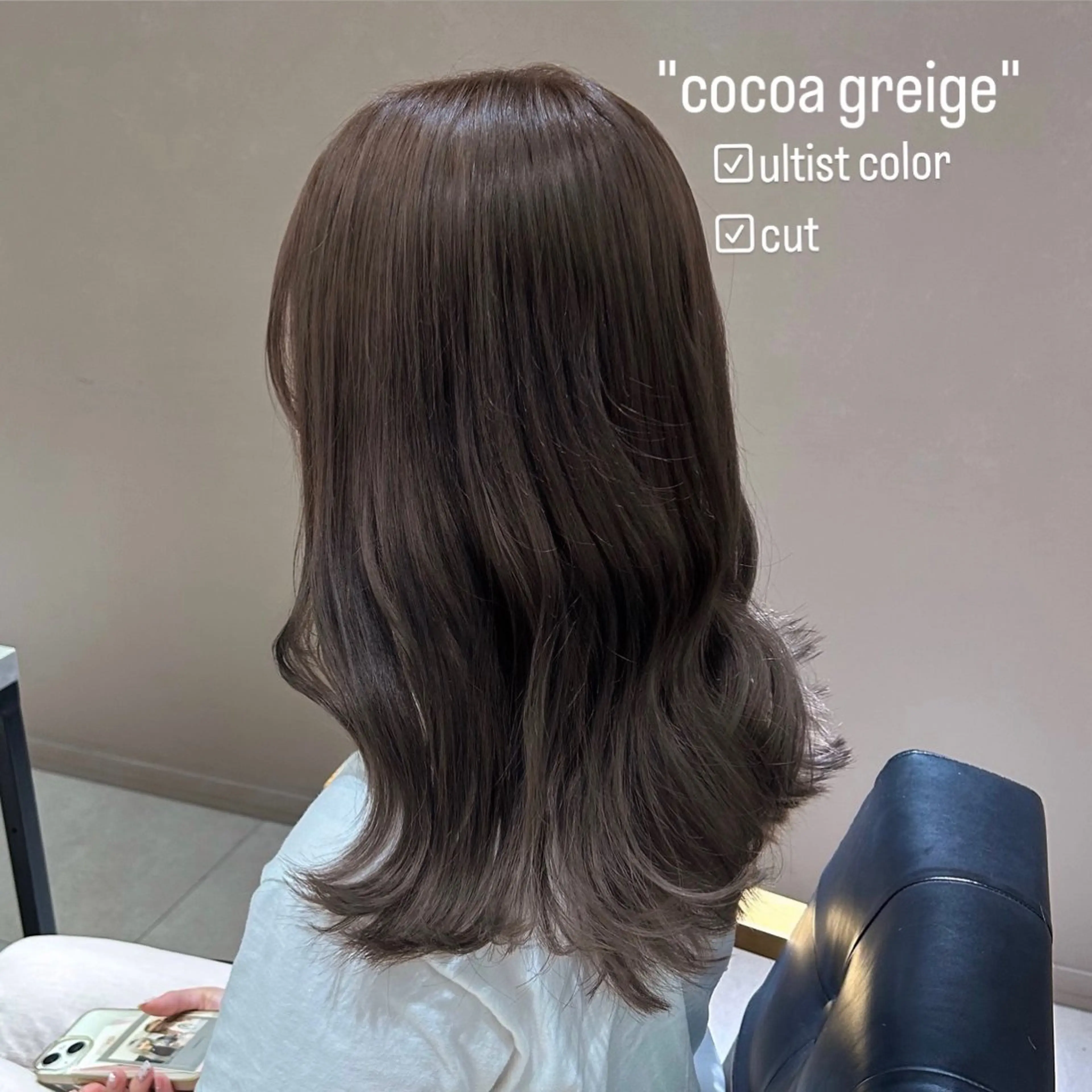 ミディアム カラー グレージュ くびれヘア ミディアムヘア Chifumiのヘアスタイル