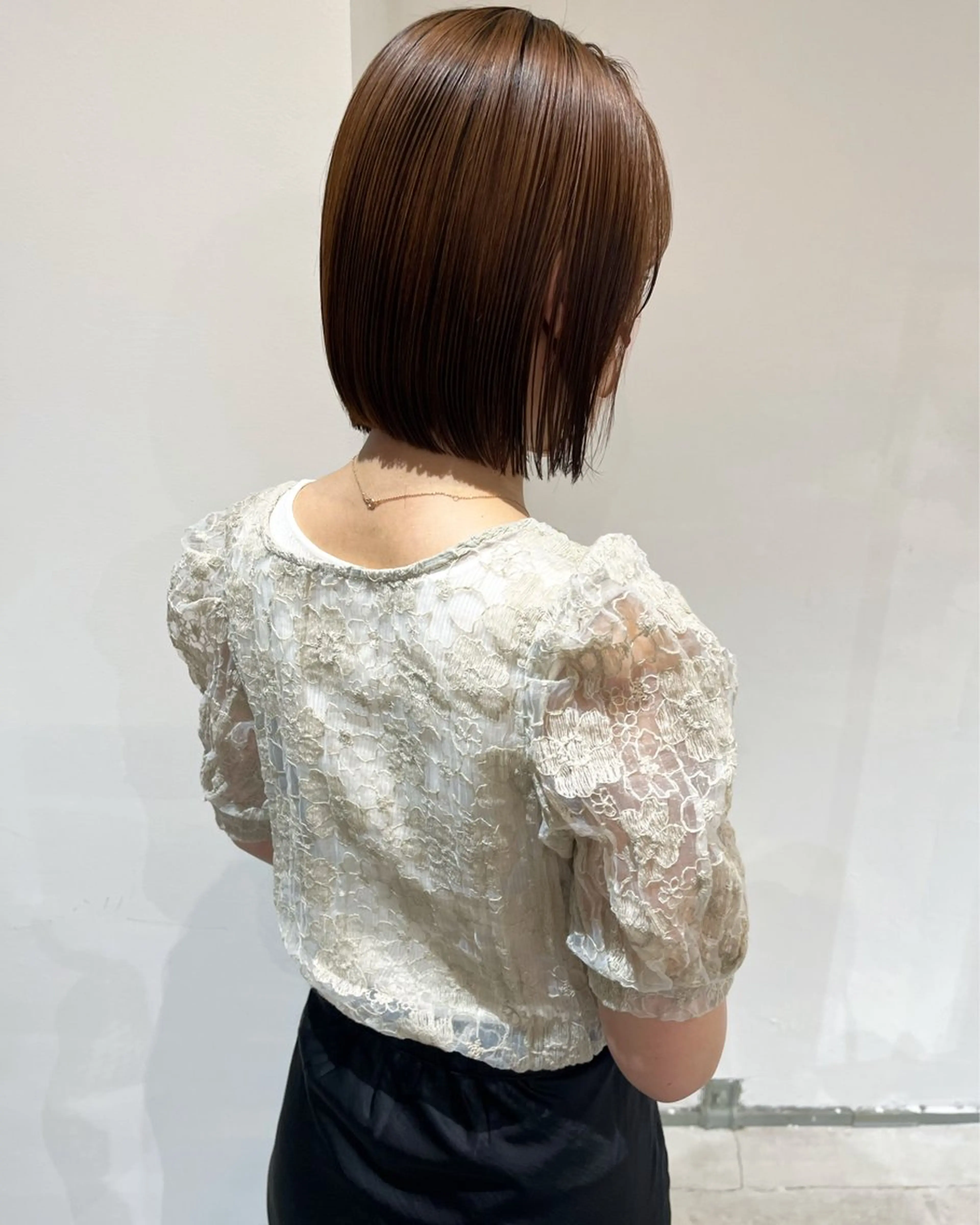 ミディアム カラー ボブ 鈴木 美紅のヘアスタイル