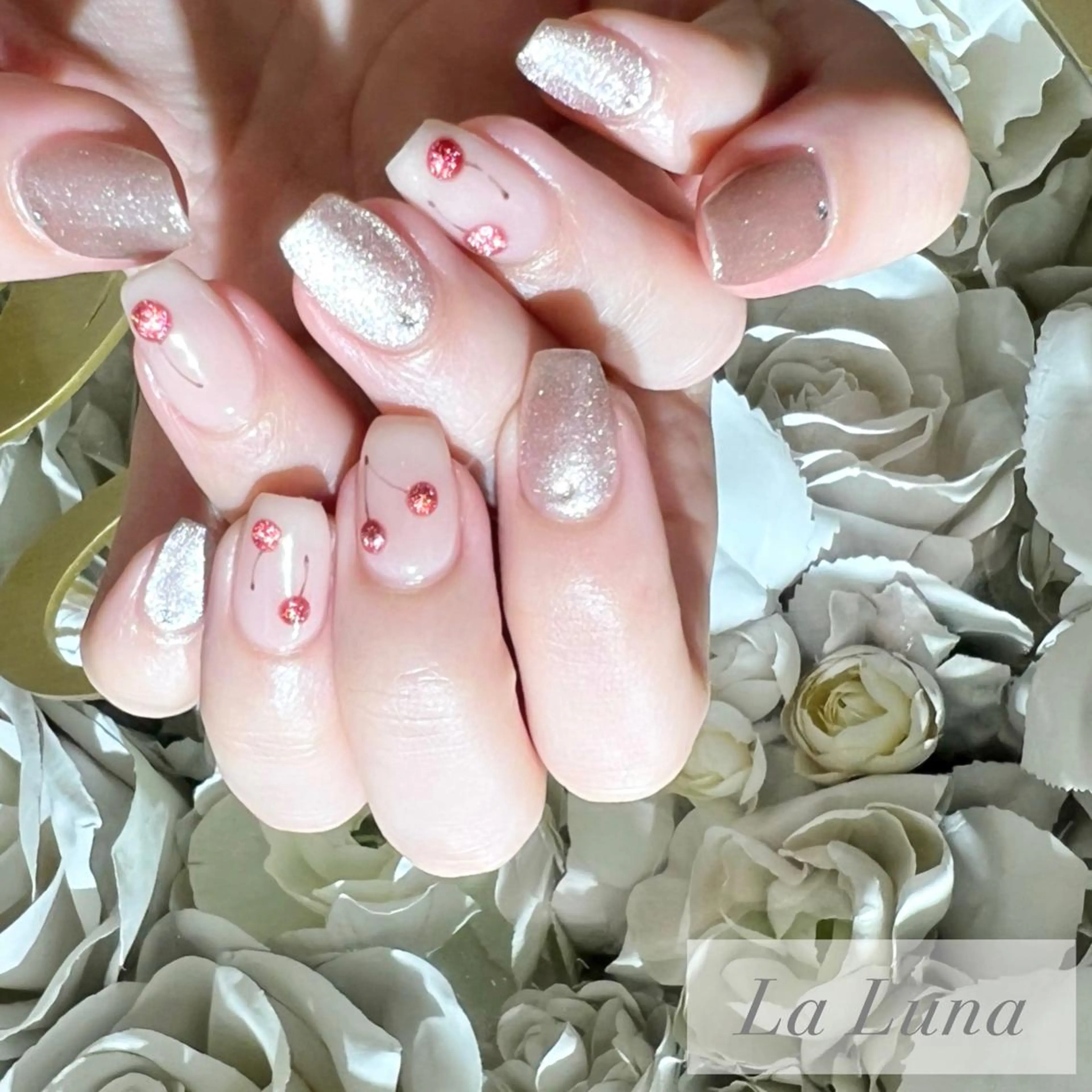 ネイル ＬａＬｕｎａ🌙 Natsukiのネイルデザイン