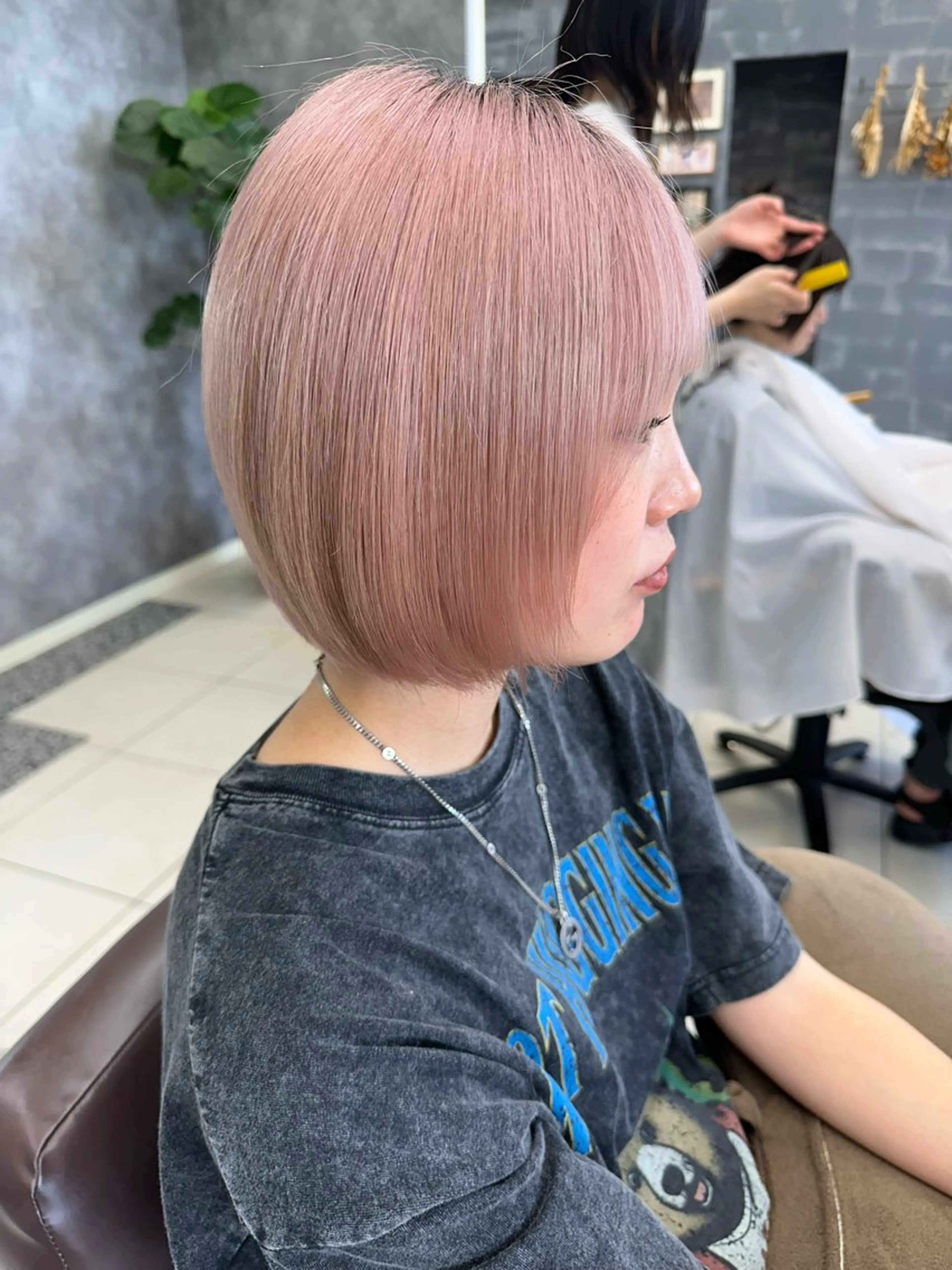 ショート ショートボブ ボブ ショートヘア カット ヘアカラー トリートメント SHUN/ブリーチ/ カラー/臼井/佐倉のヘアスタイル