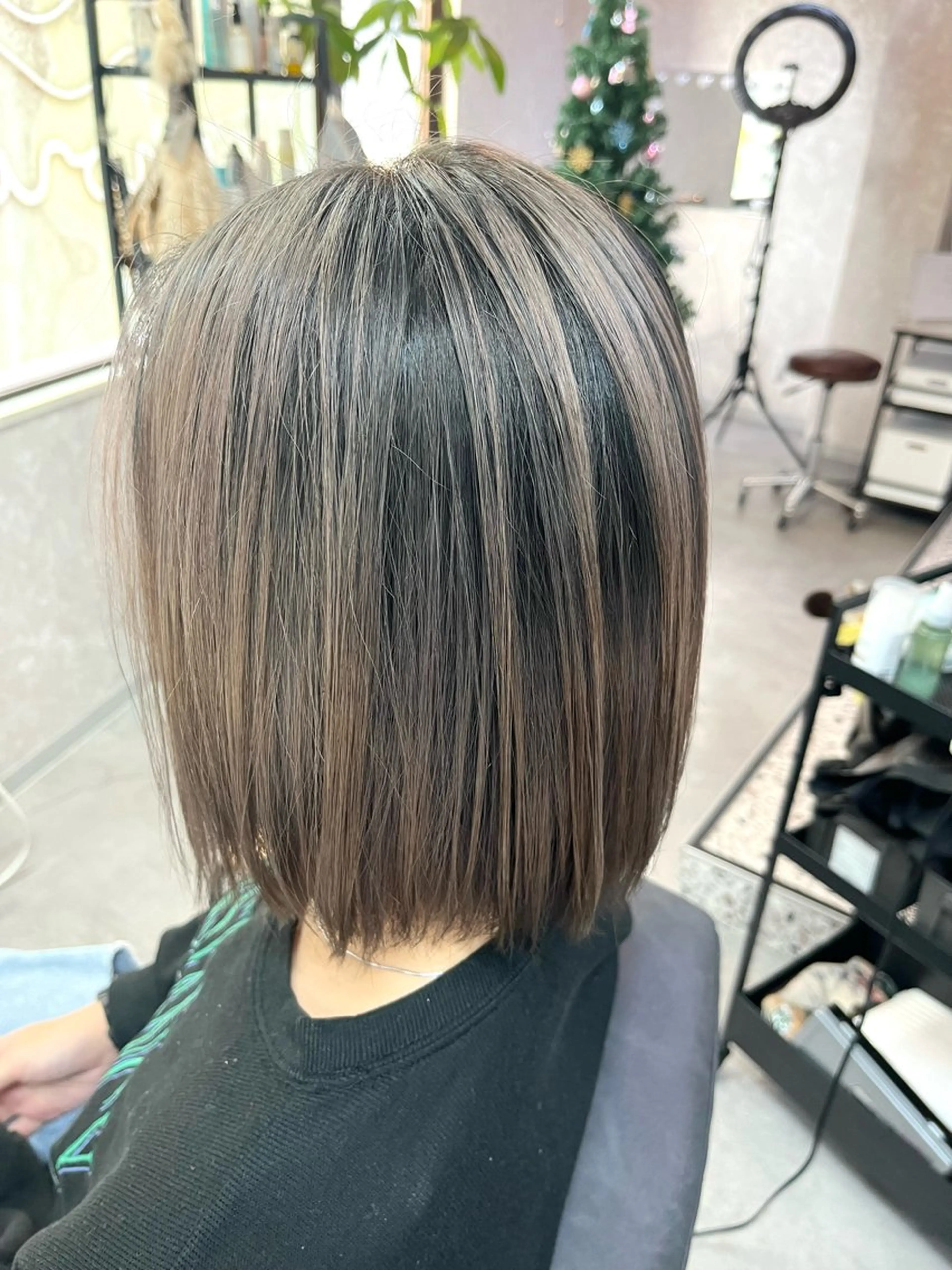 ミディアム 池田 真衣のヘアスタイル