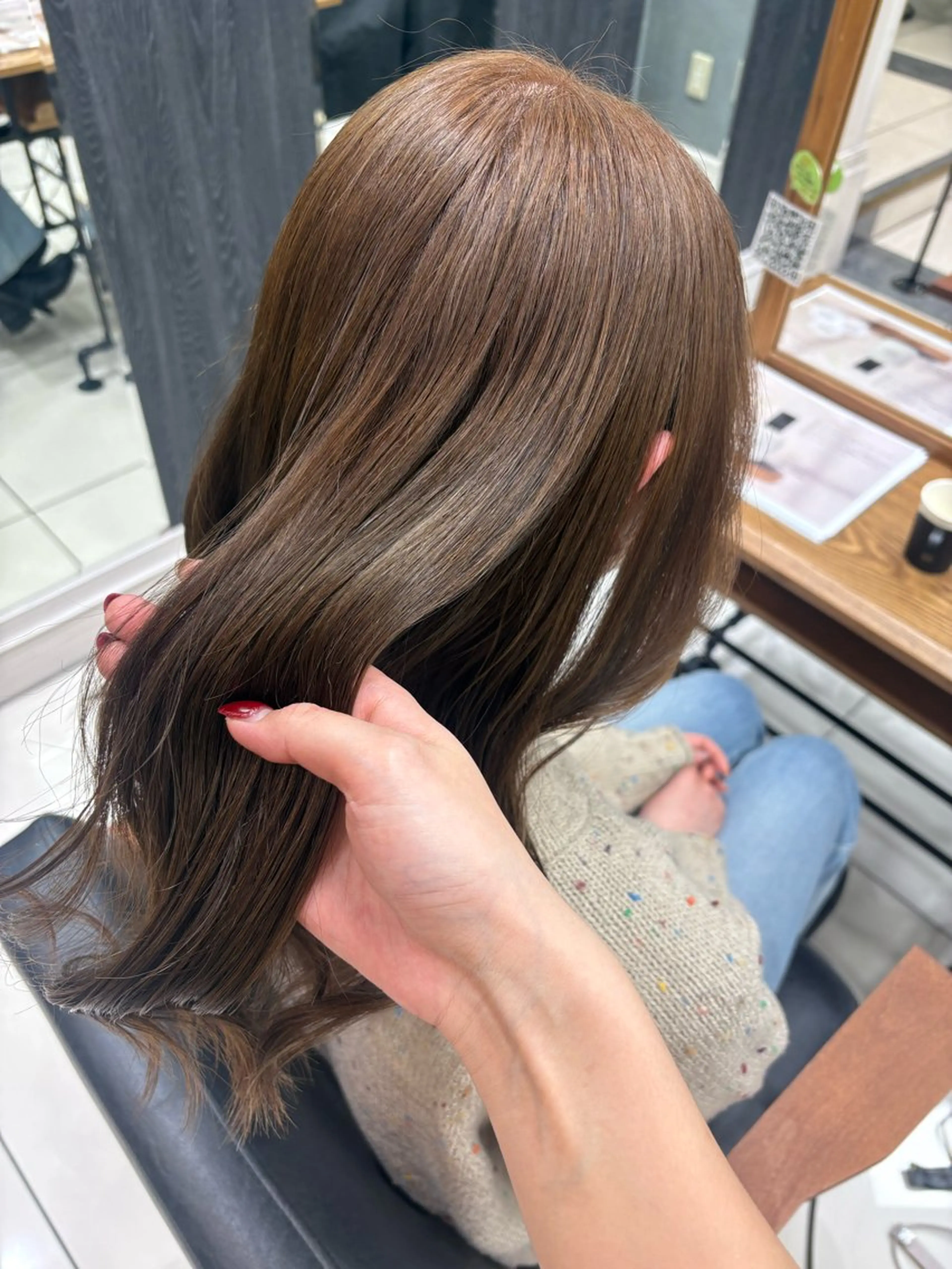 セミロング ヘアカラー 艶髪/透明感カラー 🫧韓国ヘアのヘアスタイル