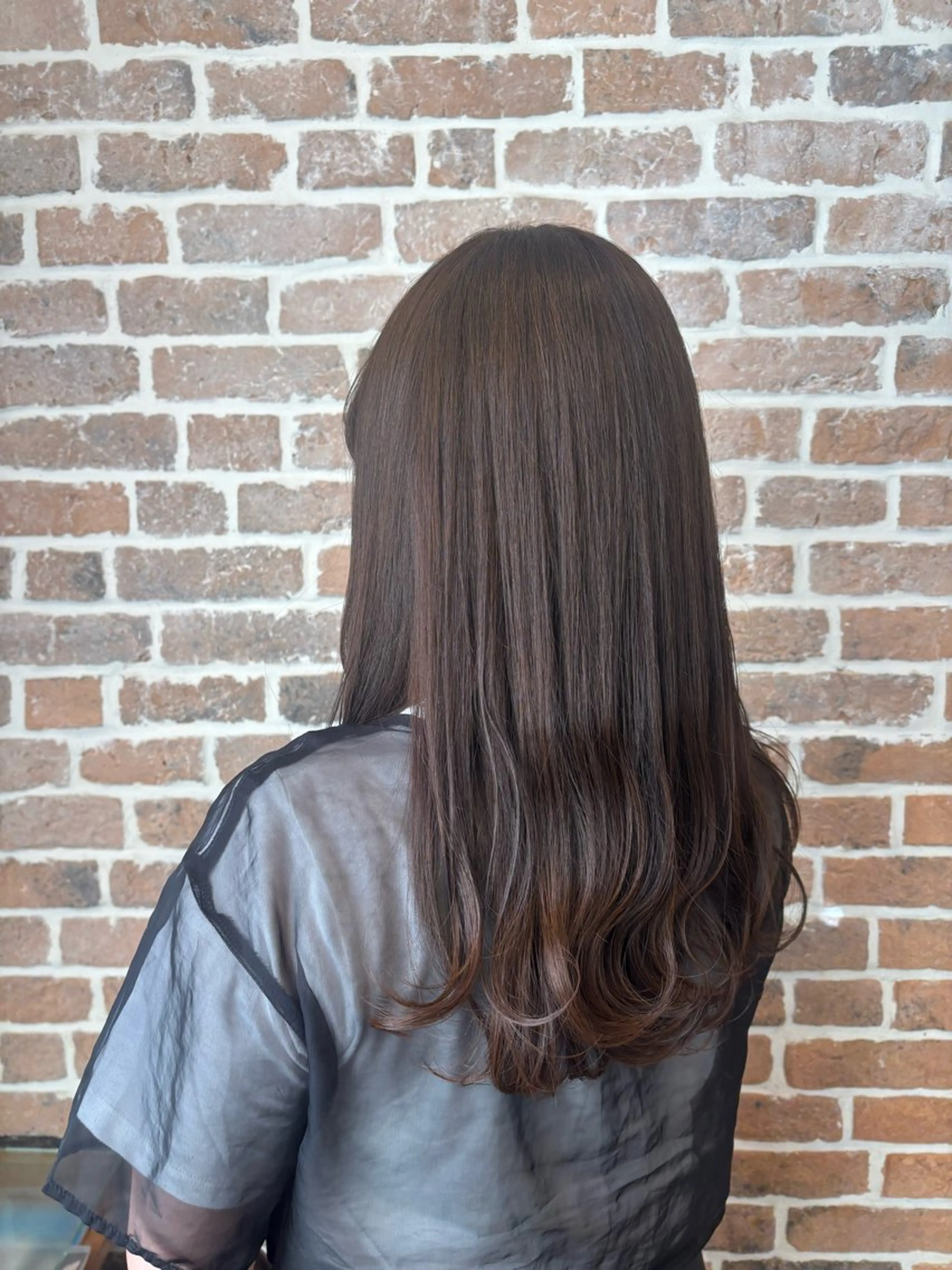 ロング カラー 透明感カラー オリーブカラー 遠藤 千蘭のヘアスタイル