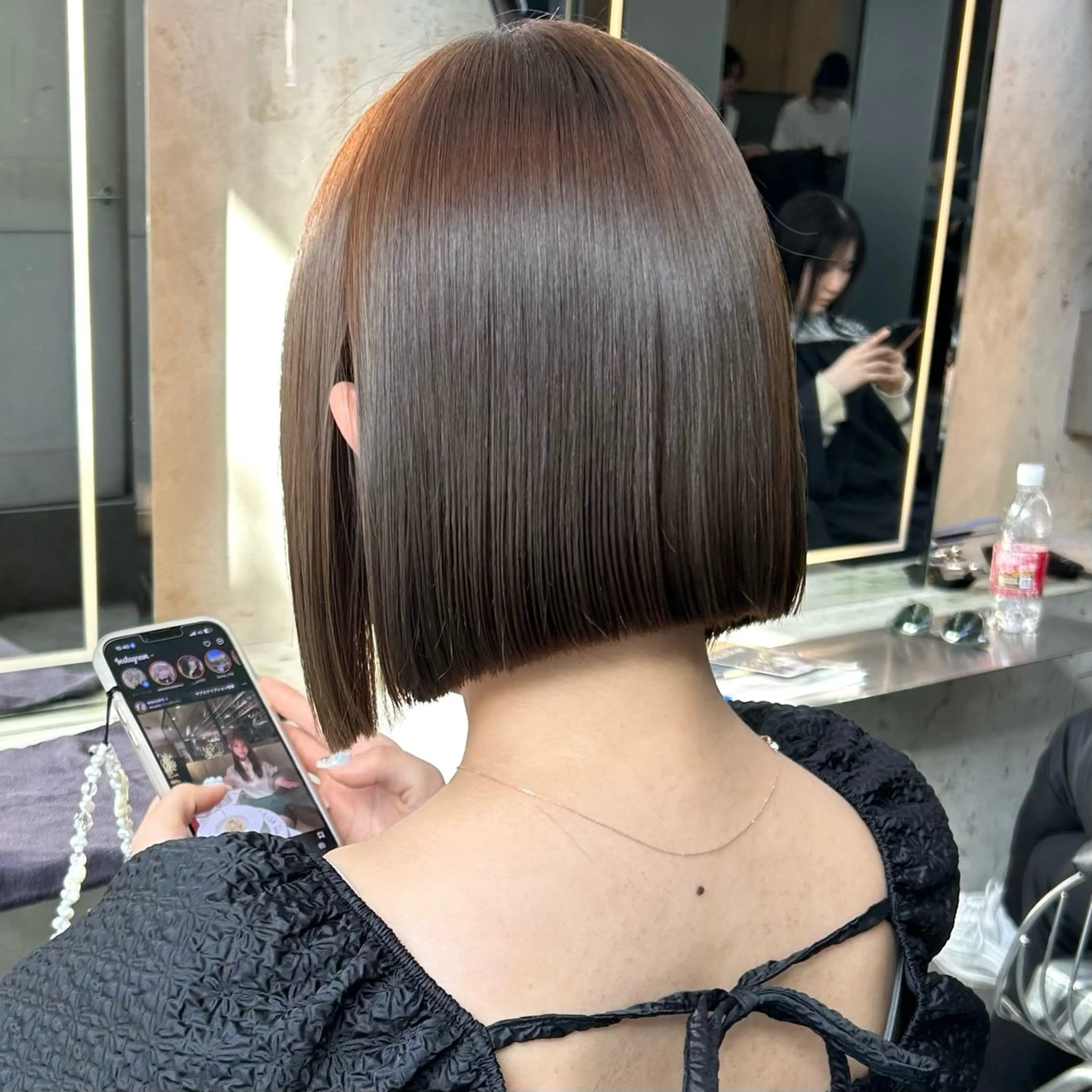 ミディアム カラー 切りっぱなしボブ ベージュカラー ボブ 縮毛矯正 カット トリートメント ボブ/くびれボブ/ 髪質改善/Ru-kaのヘアスタイル