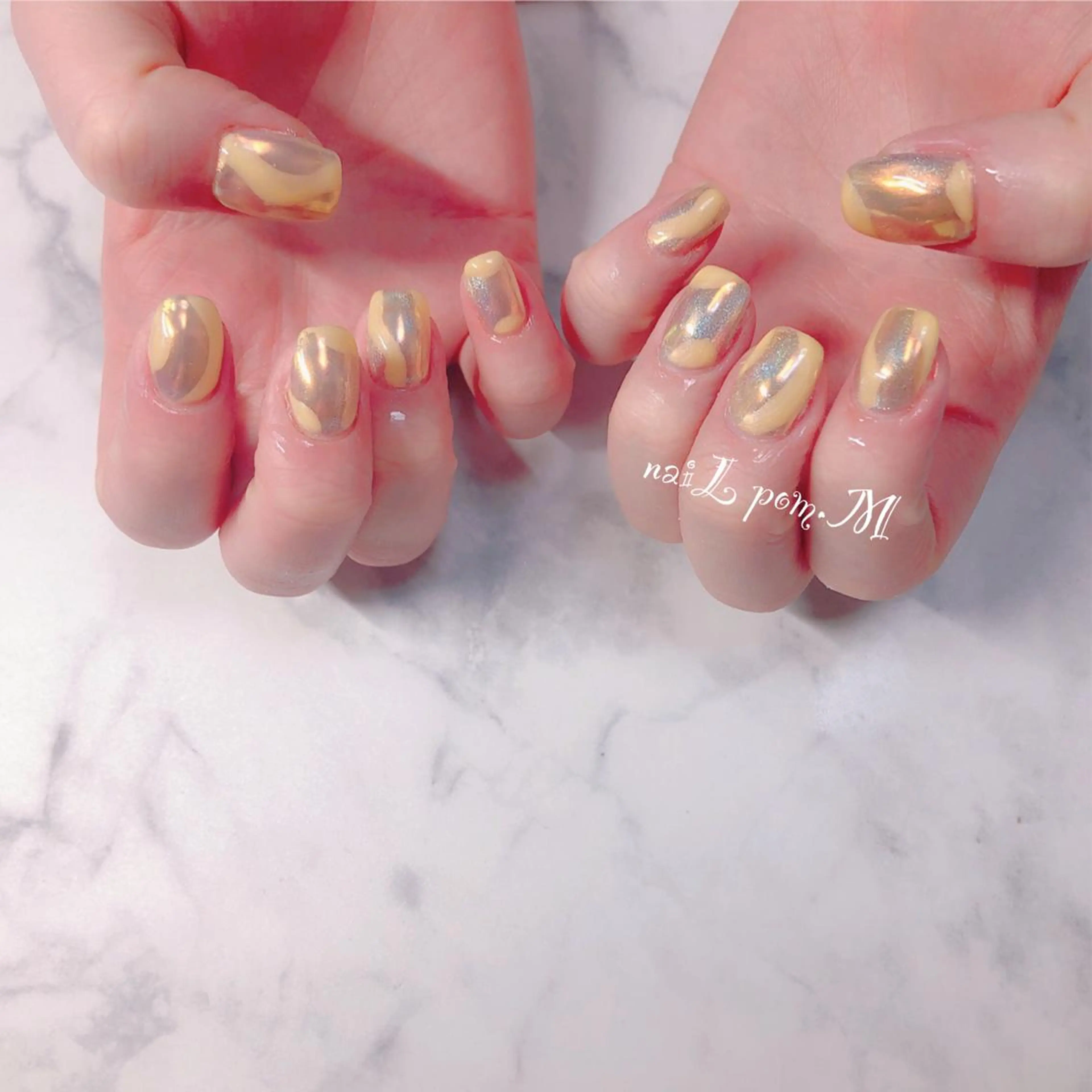 ネイル オーロラネイル 氷ネイル・うるうるネイル ニュアンスネイル 春ネイル ハンドネイル ハンドケア naiL pom.Mのネイルデザイン