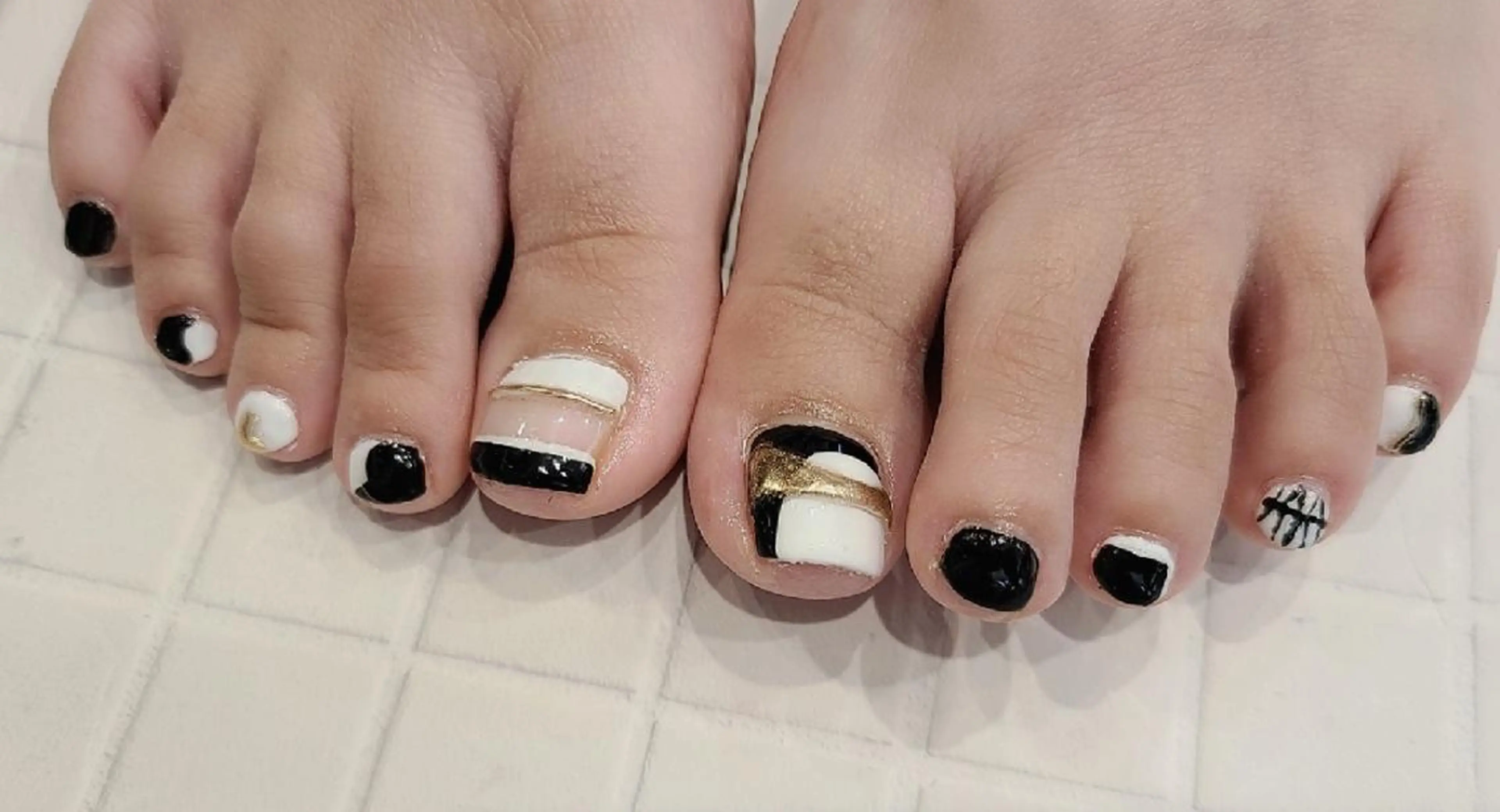 ネイル フットネイル 関口 友菜のヘアスタイル