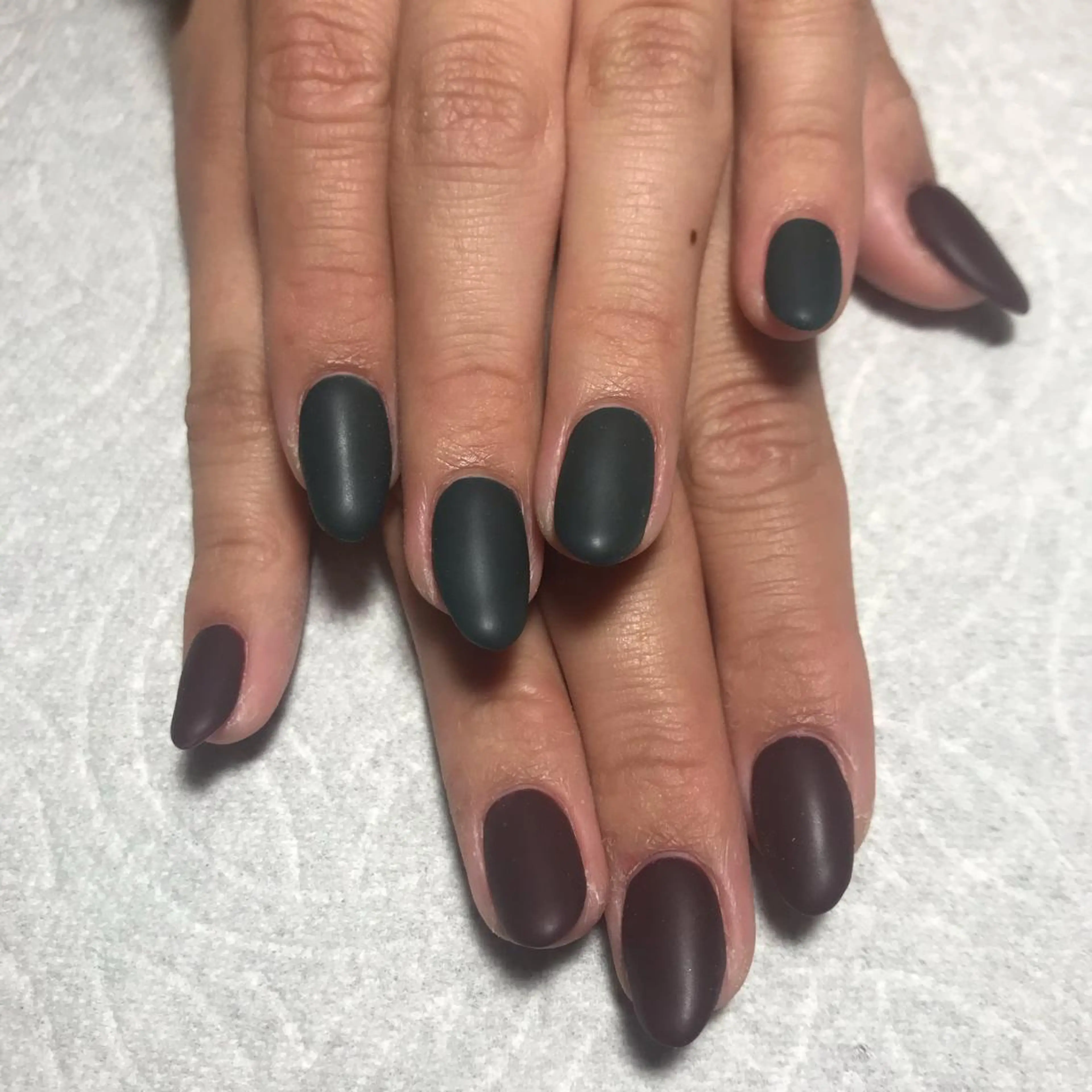 ネイル ECLAT エクラ所属・寺山 千鶴のネイルデザイン