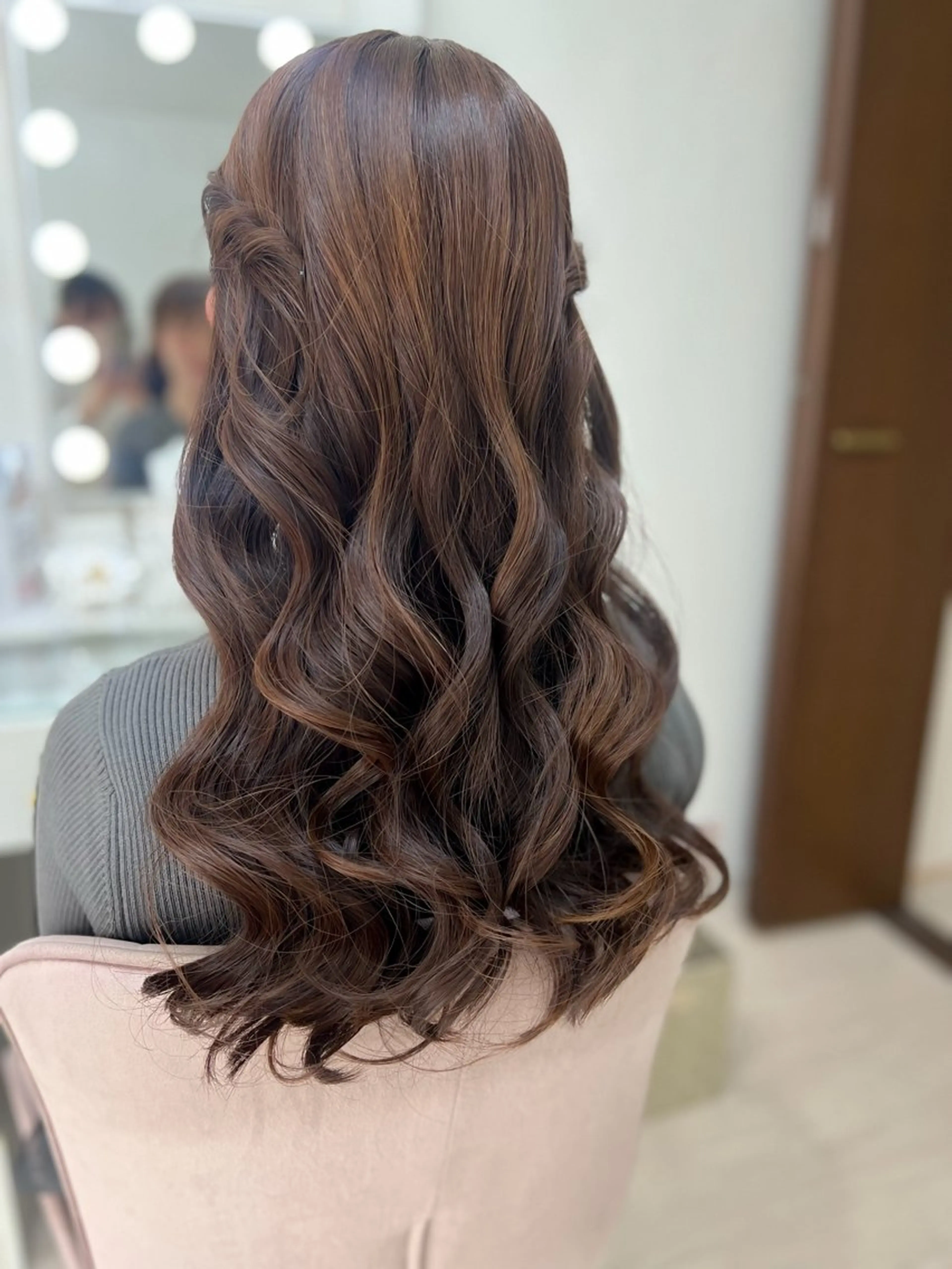 ロング ヨシンモリ ヘアセット/金山 佐野 妃都美のヘアスタイル