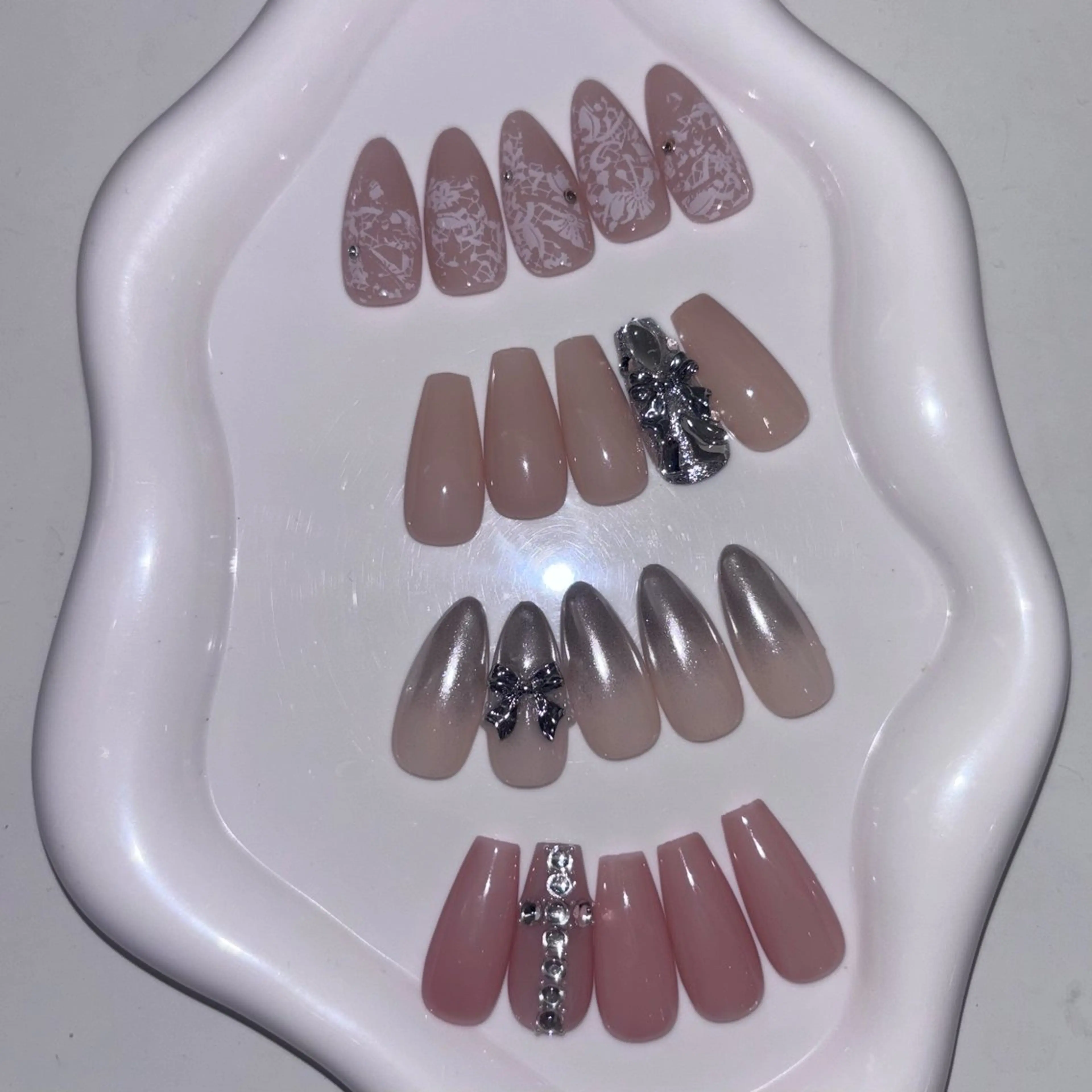 ネイル ︎✧韓国/ワンホン myu︎✧のネイルデザイン