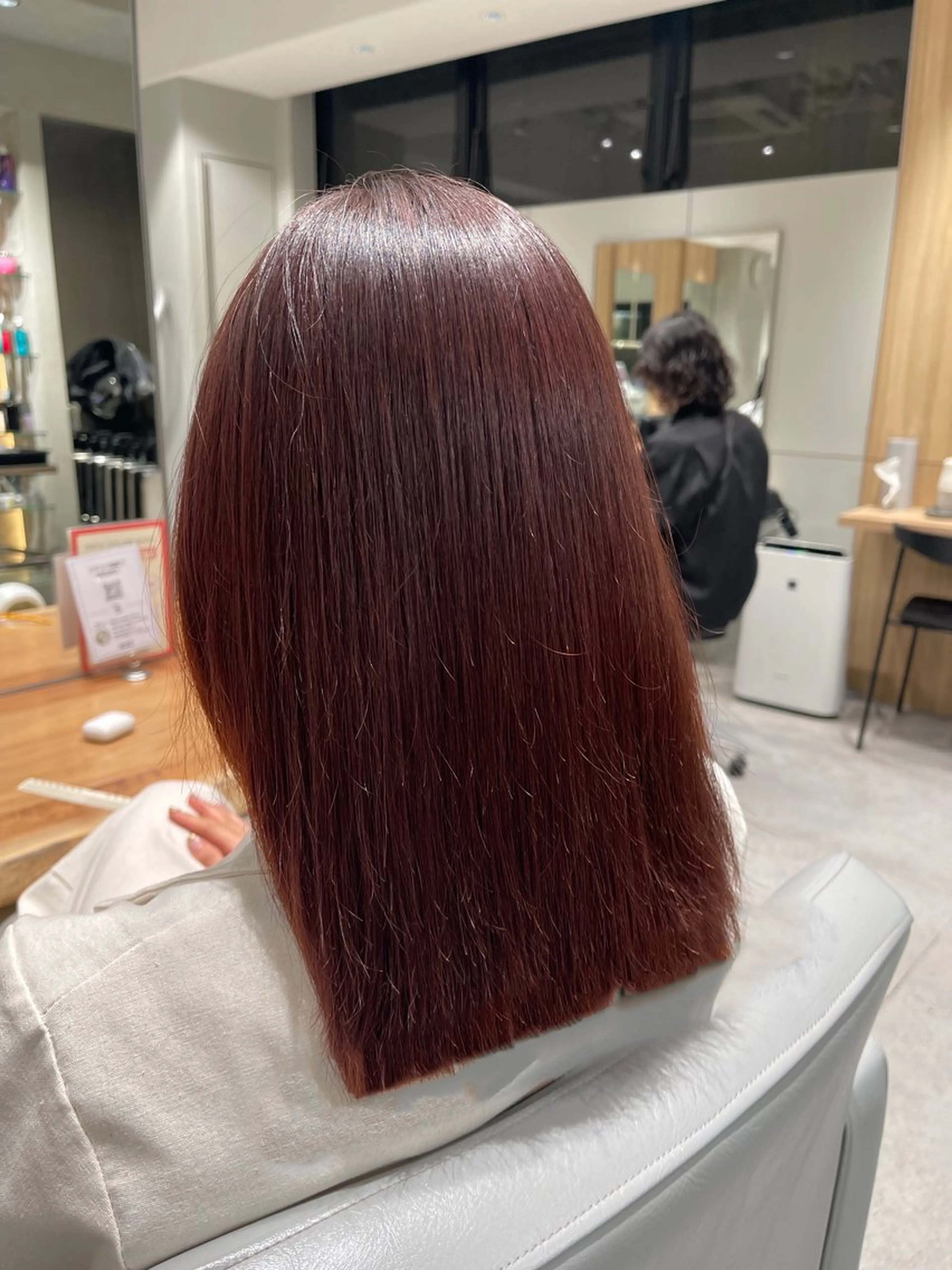 ミディアム 縮毛矯正×レイヤー カット/飯田 輝のヘアスタイル