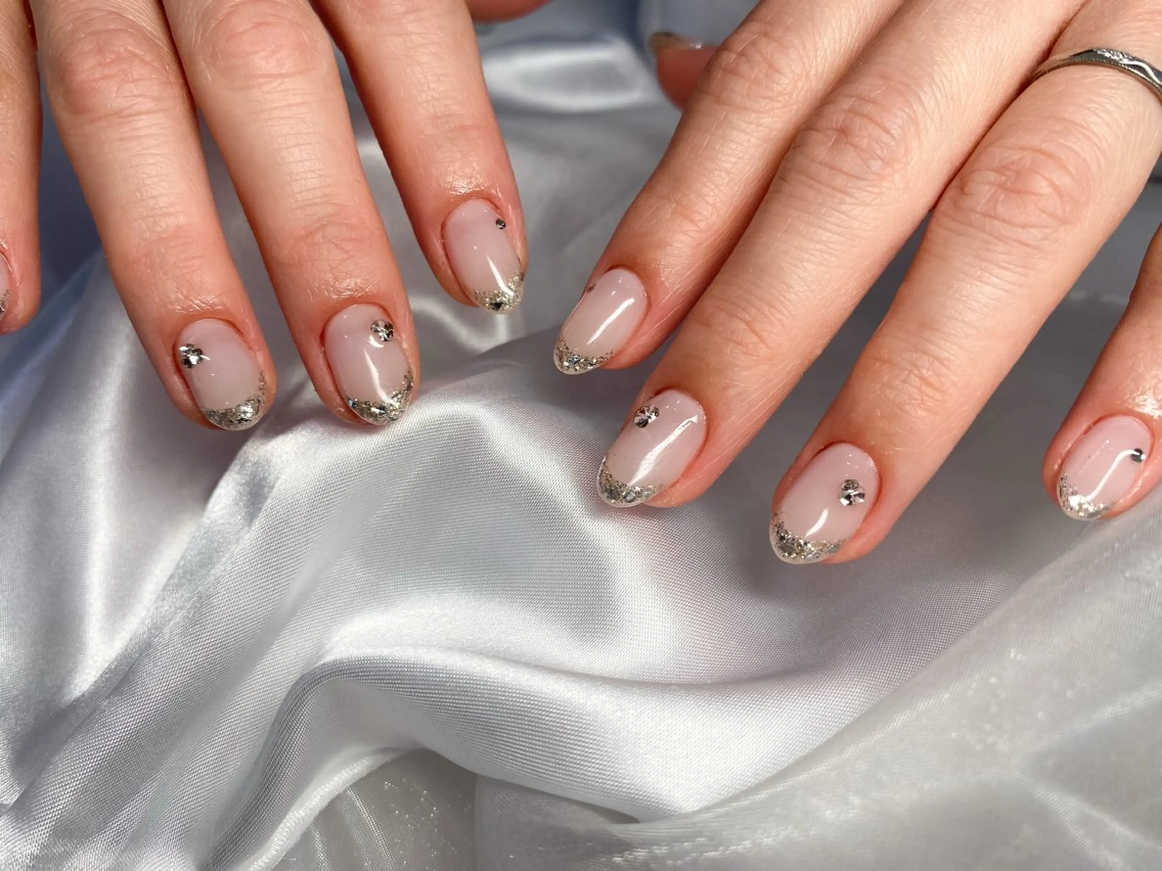 ネイル フレンチネイル ガラスフレンチ ハンドネイル 💅Perfect Wink RUI🌈のネイルデザイン