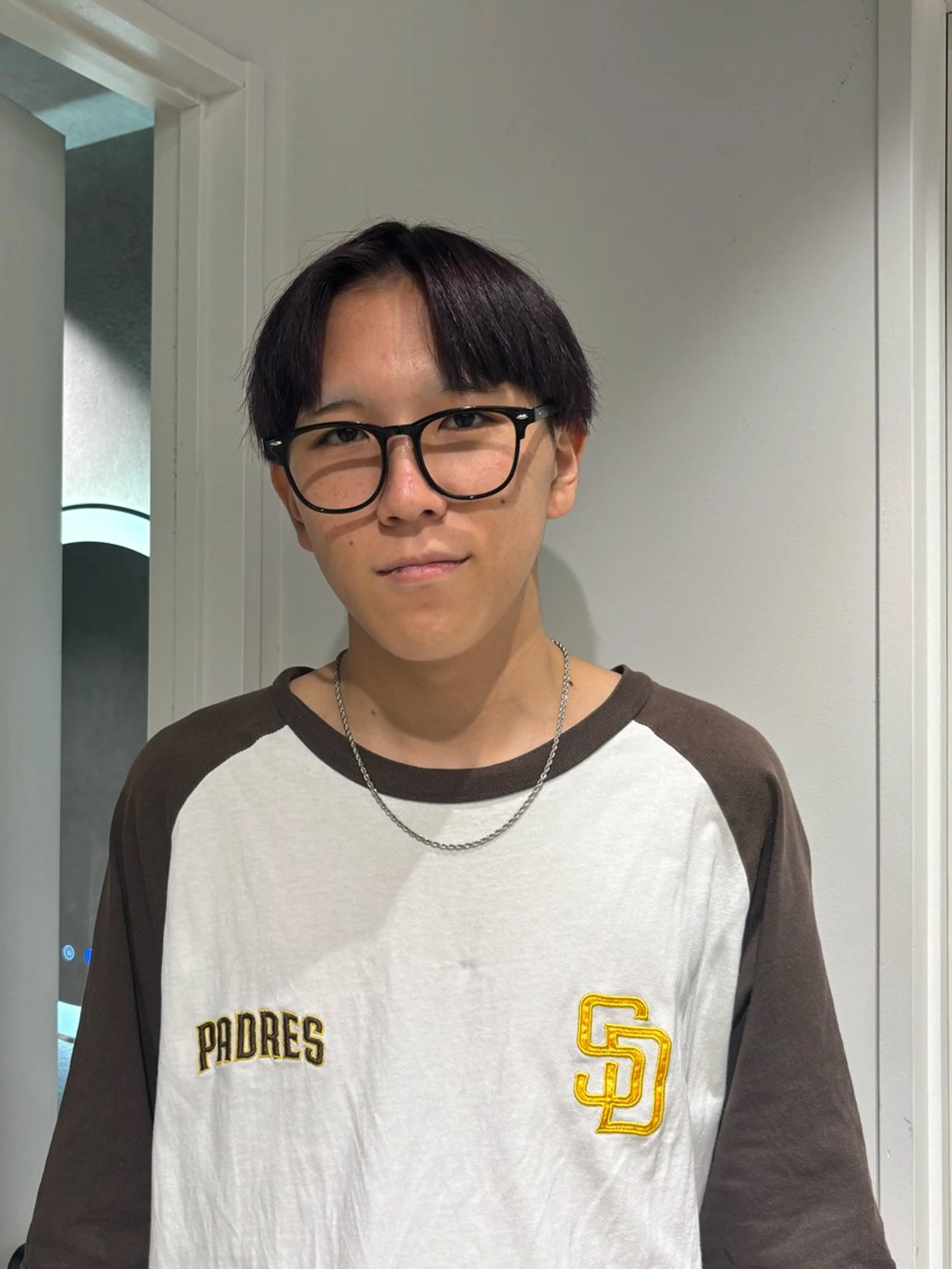 カラー ブリーチ ケアブリーチ デザインカラー ダブルカラー イヤリングカラー 酸性ストレート /ハイトーン/つばさのヘアスタイル