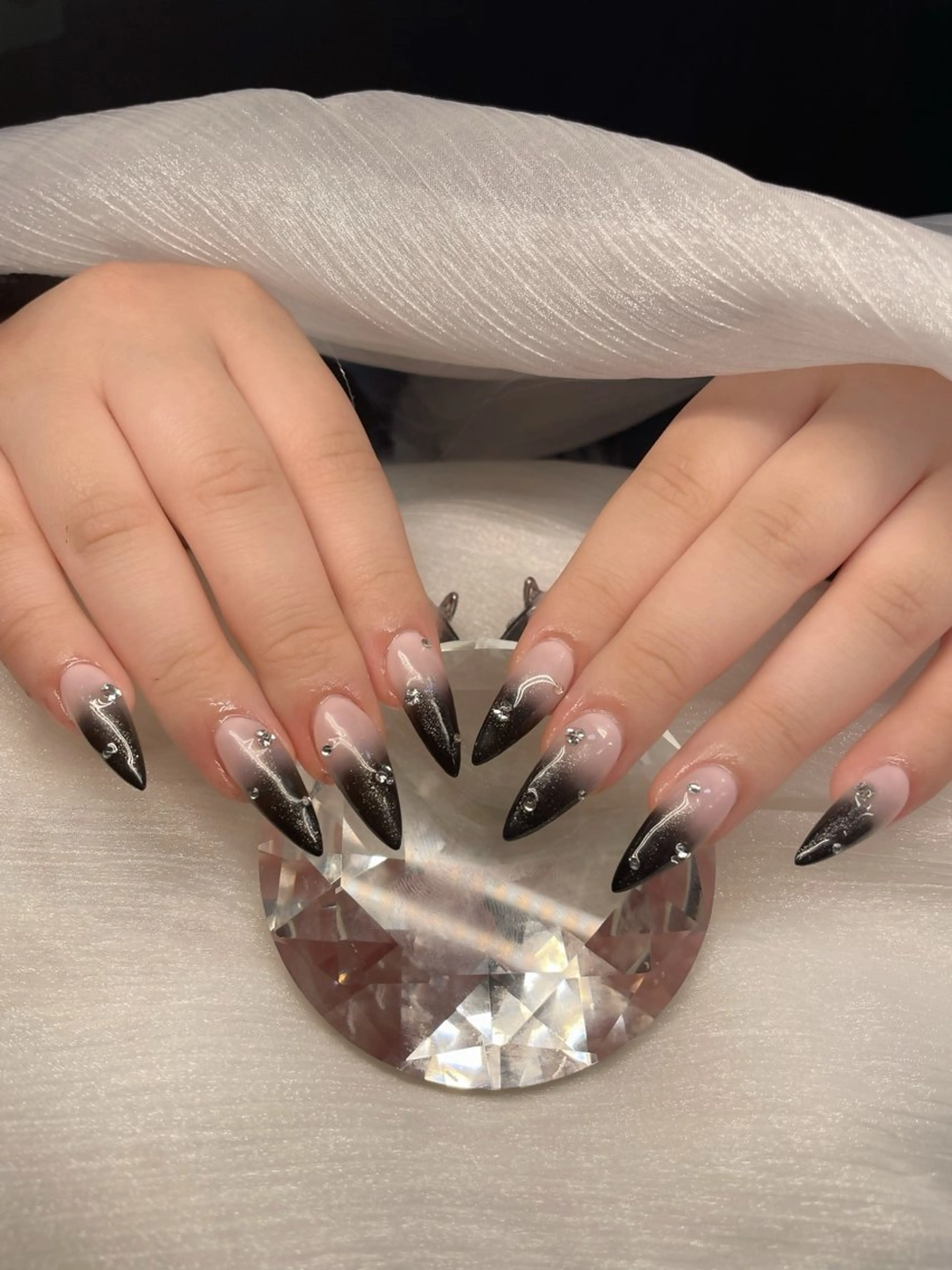 ネイル アートネイル オーロラネイル チークネイル 長さ出し フットネイル Chan nailsのネイルデザイン