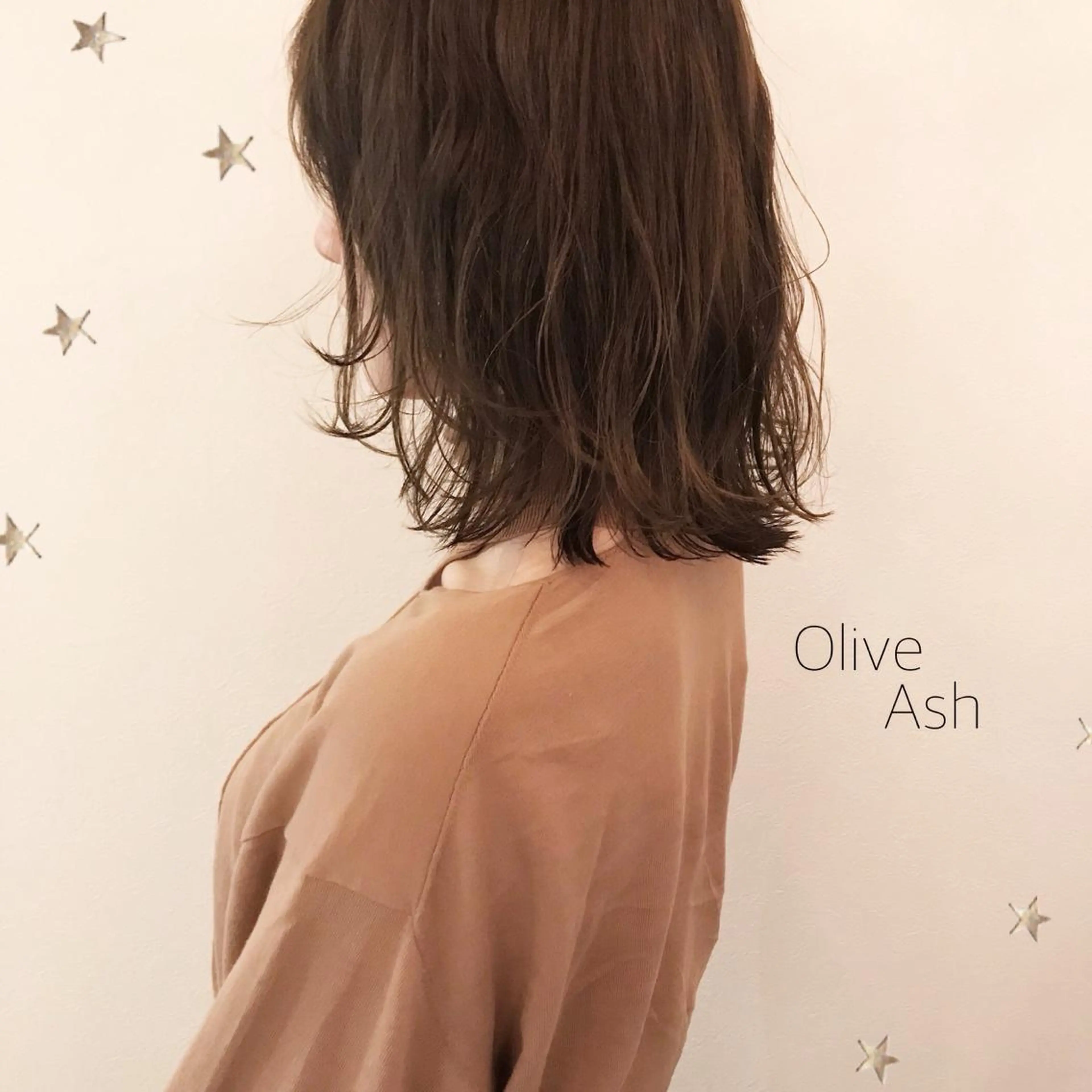 ミディアム カラー 市川 千夏のヘアスタイル