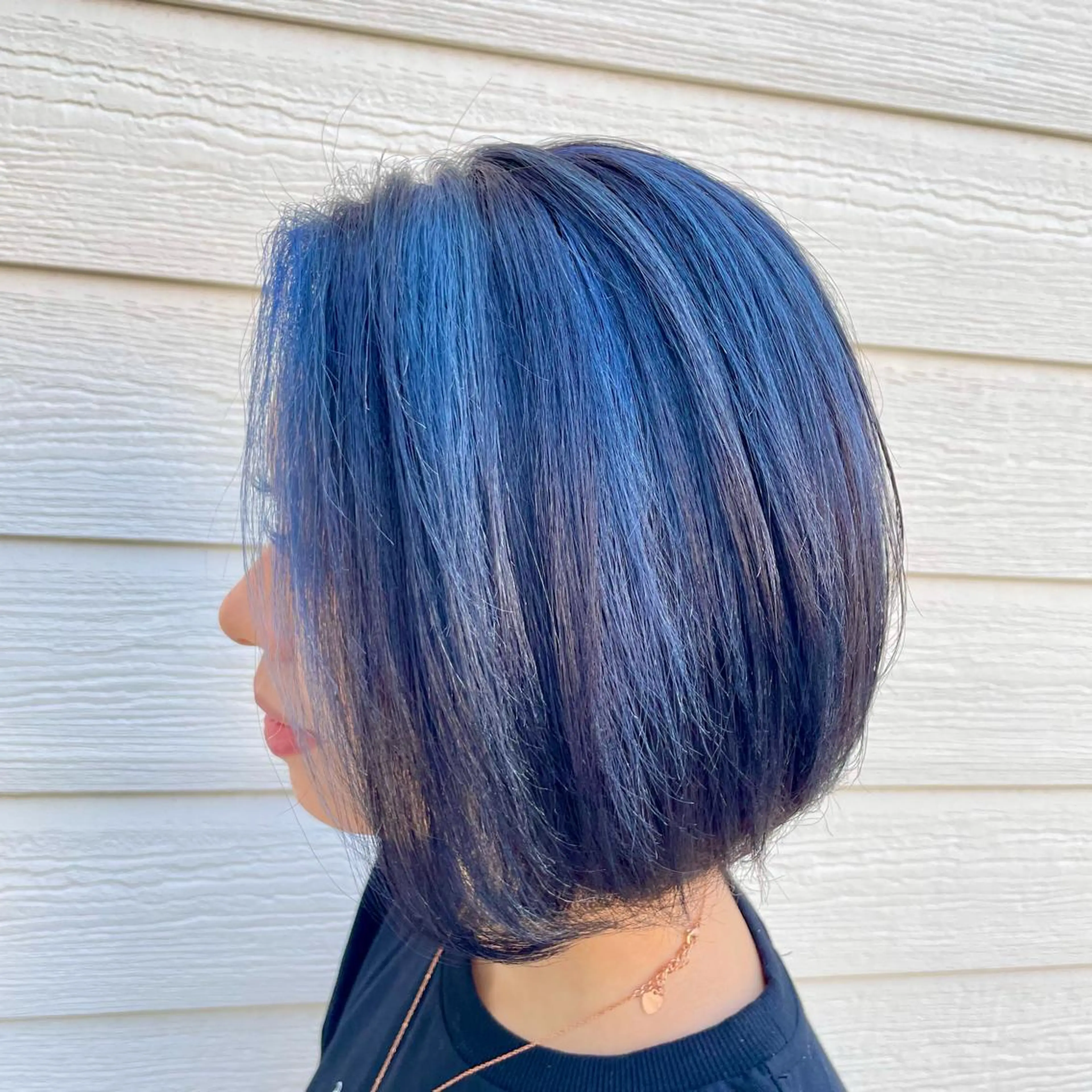 ショート カラー ブリーチ ブルーカラー ハイライトカラー ハイライト ✨髪質改善🎨 杉本賢人のヘアスタイル