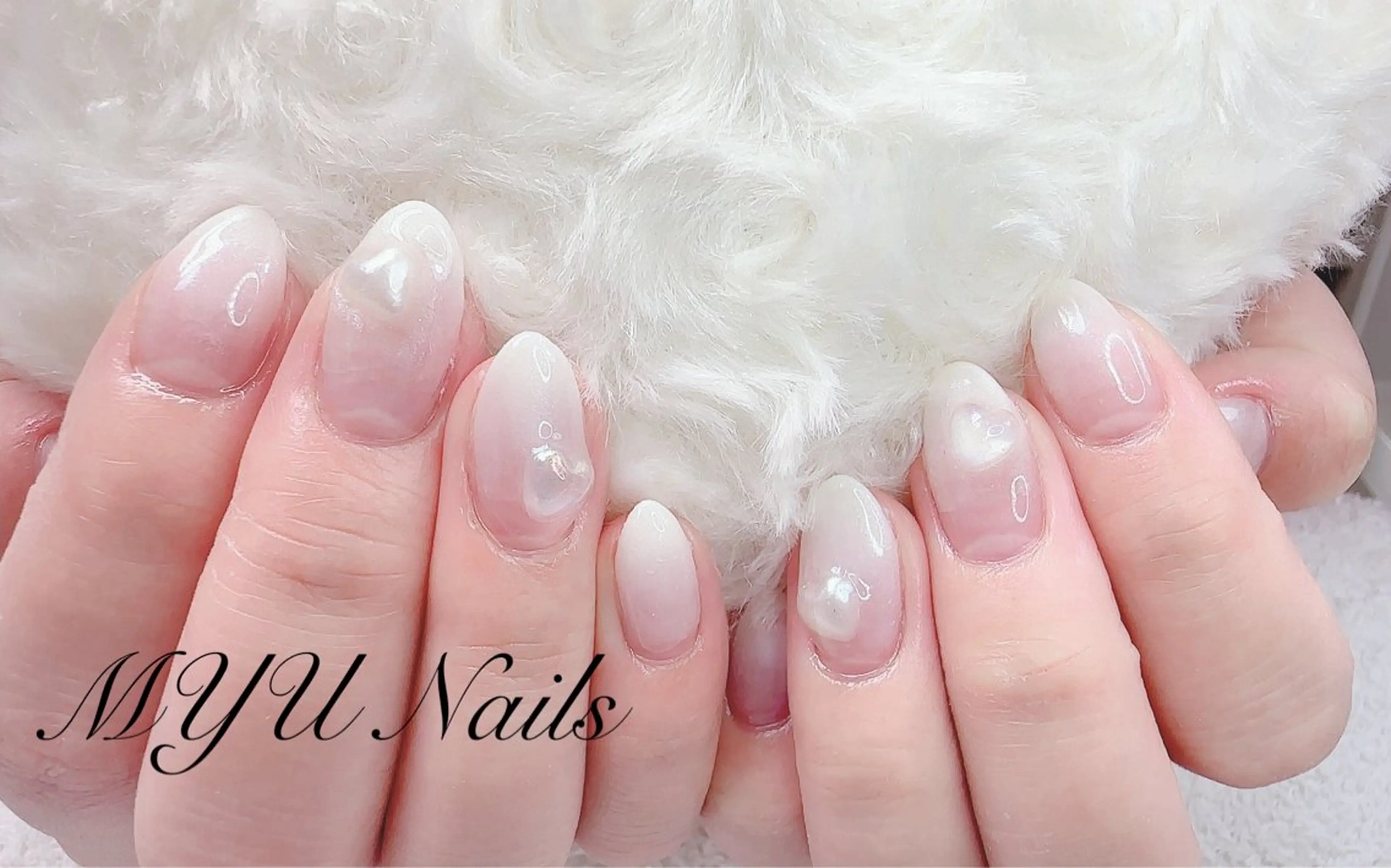 ネイル ジェルネイル パラジェル ニュアンスネイル🌈 MYU Nailsのネイルデザイン