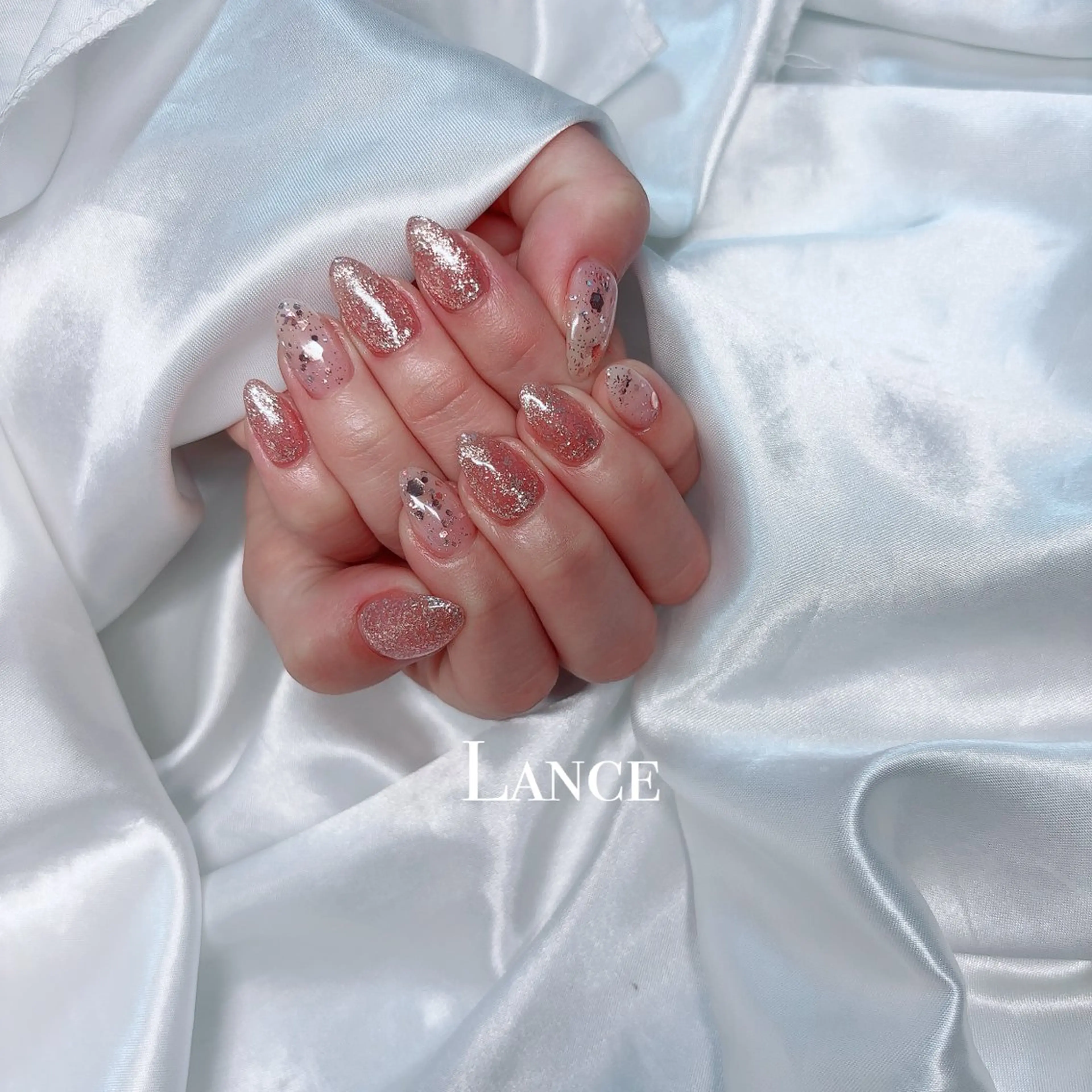 ネイル オーロラネイル フットネイル フレンチネイル キラキラネイル 韓国ネイル ハンドネイル Lance nailのネイルデザイン