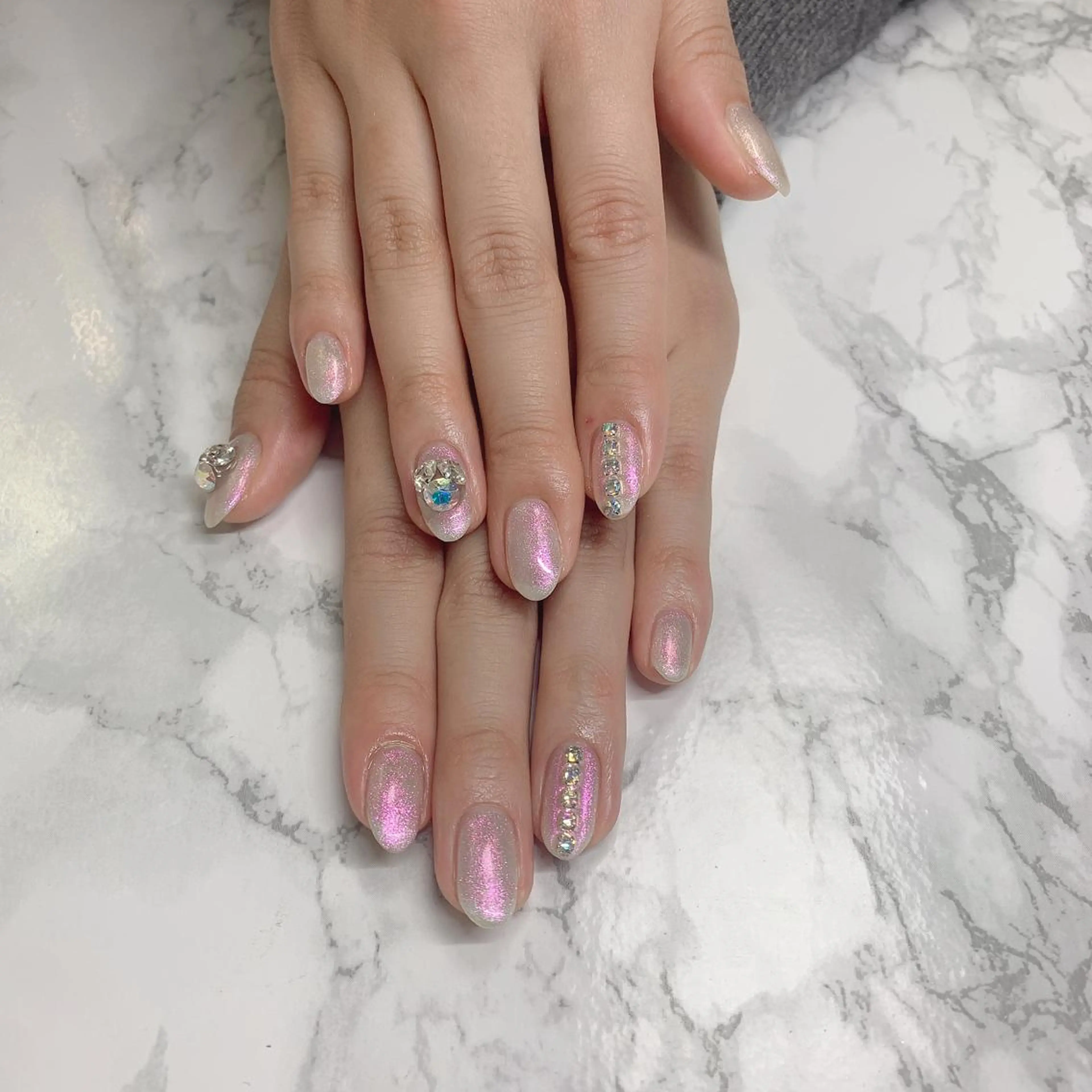 ネイル はな💎ネイル ワンホン、長さ出しのネイルデザイン