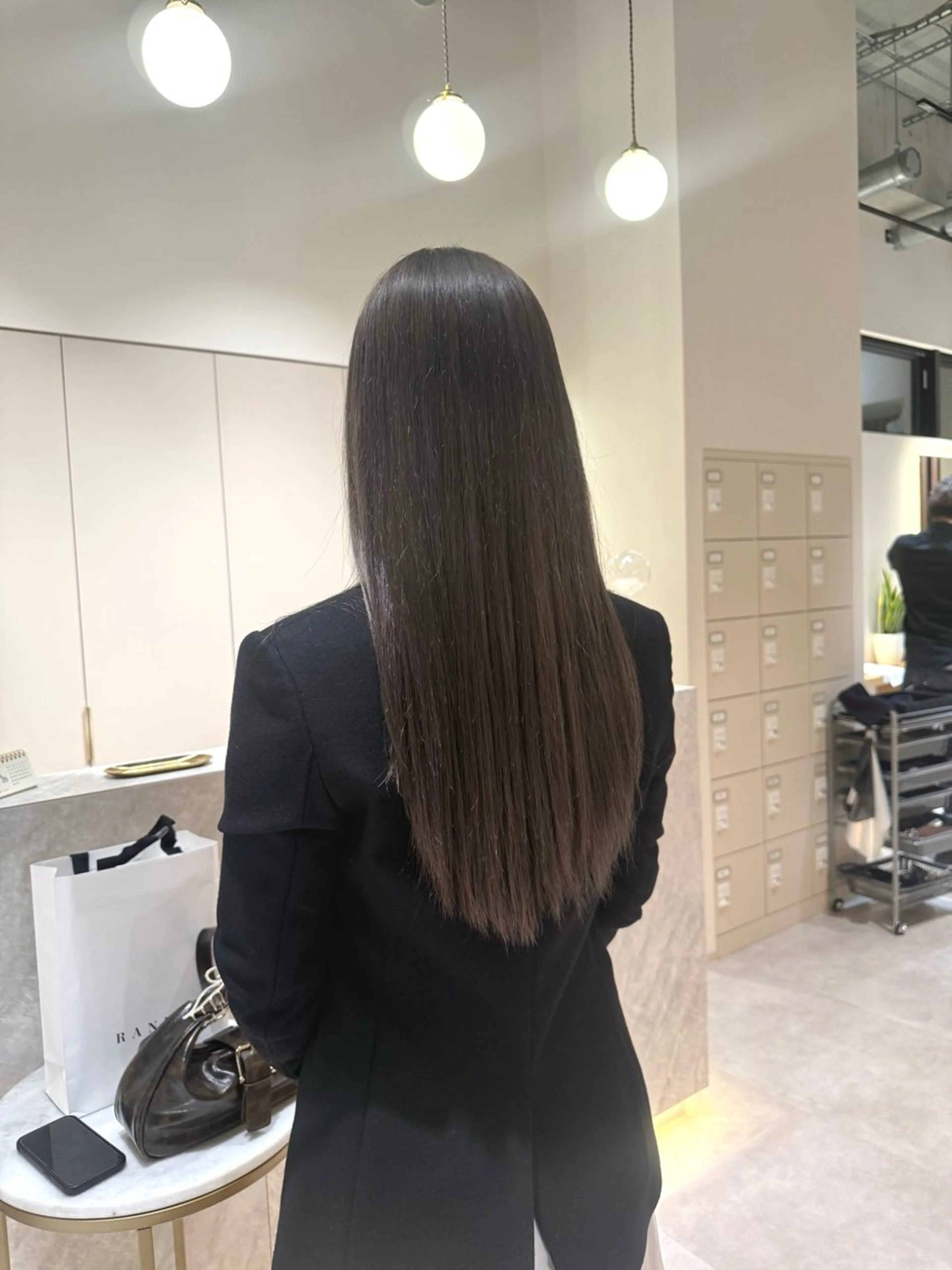 ロング カラー グレージュ ヘアカラー トリートメント yana /ブリーチモデルのヘアスタイル