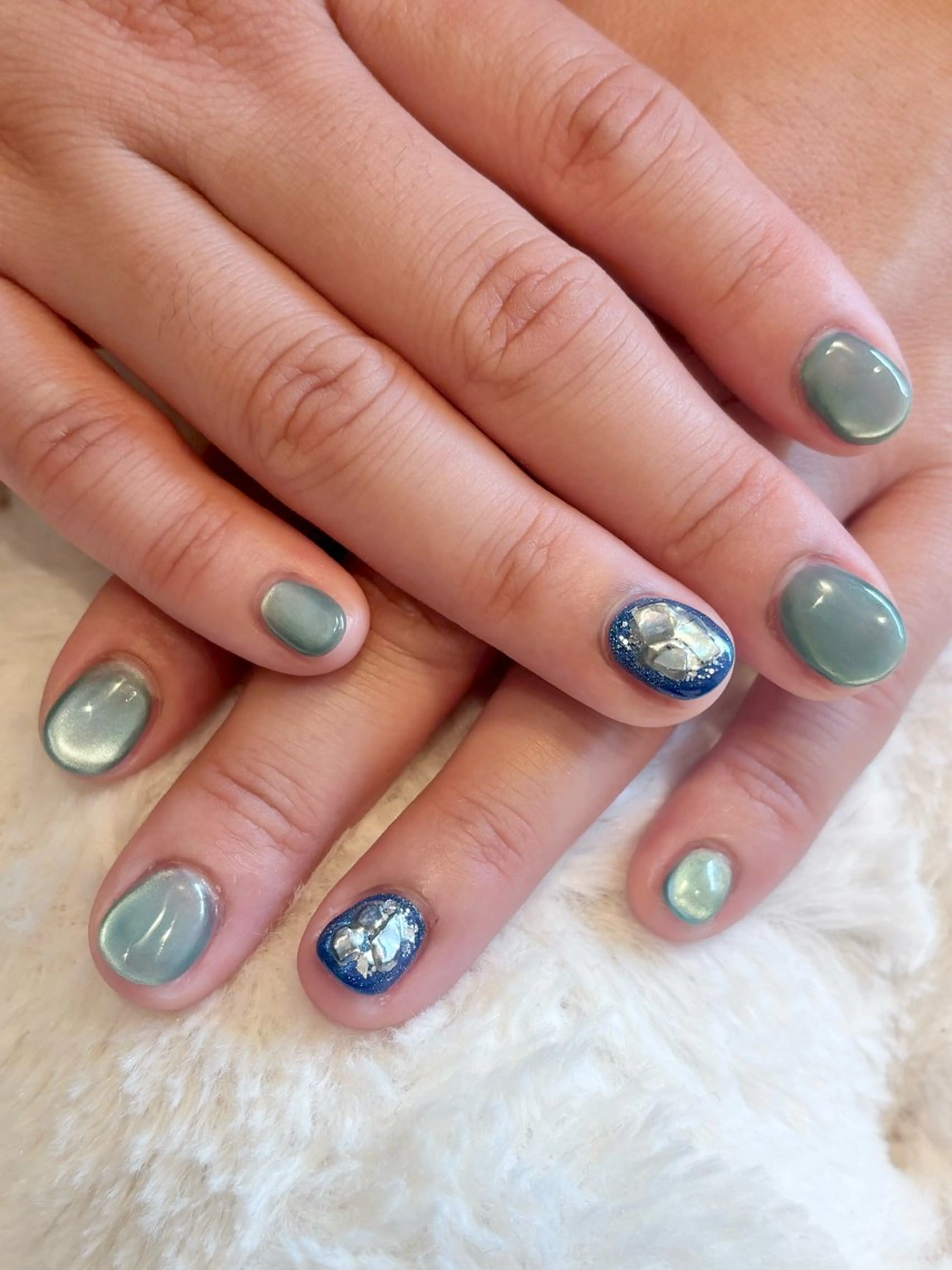 ネイル Lelole 🫧マグネット🫧のネイルデザイン