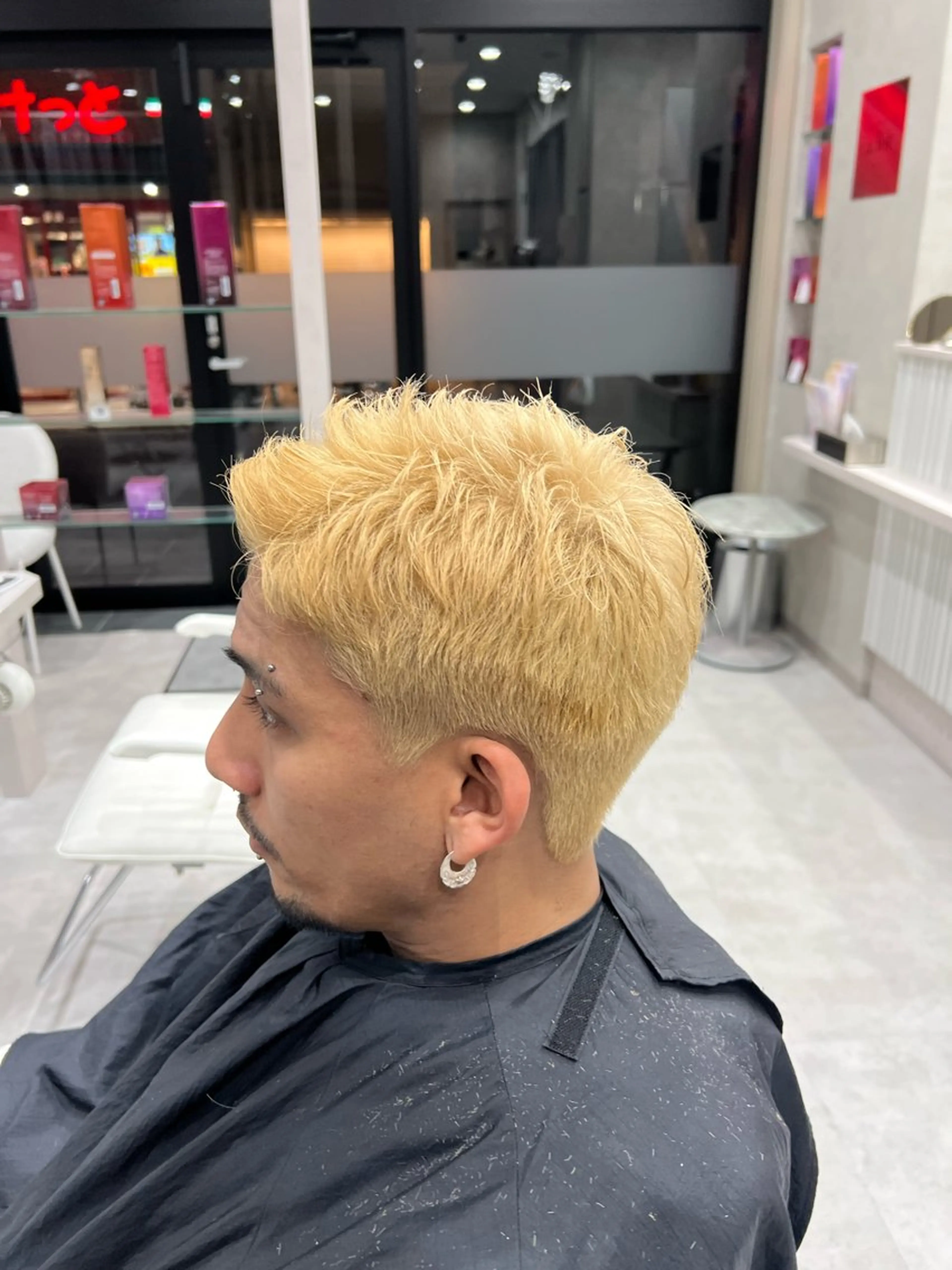 カラー メンズ メンズブリーチ ブリーチ ケアブリーチ カット ヘアカラー SENA 再現性 パーマと縮毛矯正のヘアスタイル