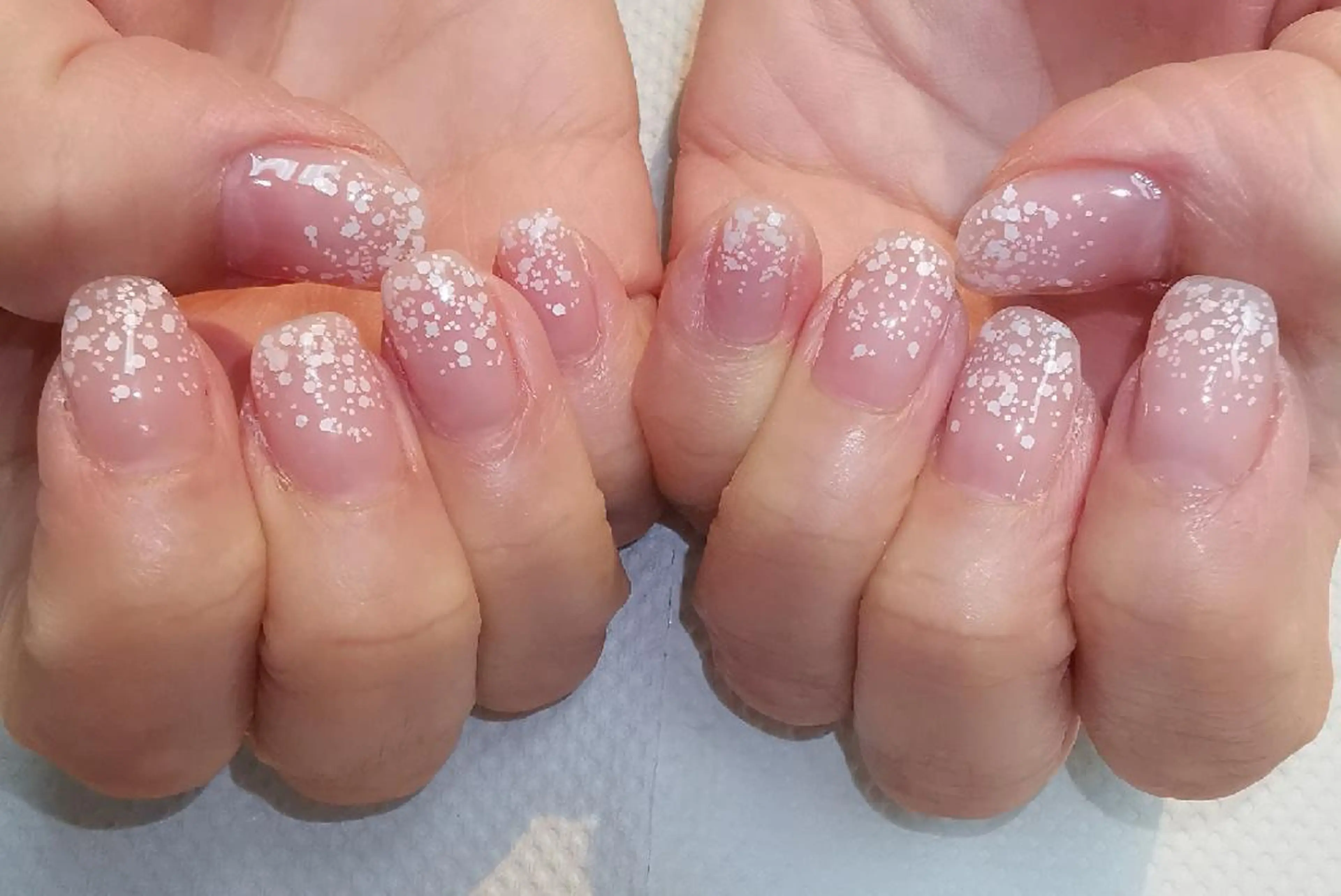 ネイル ホログラムネイル reve あやののネイルデザイン