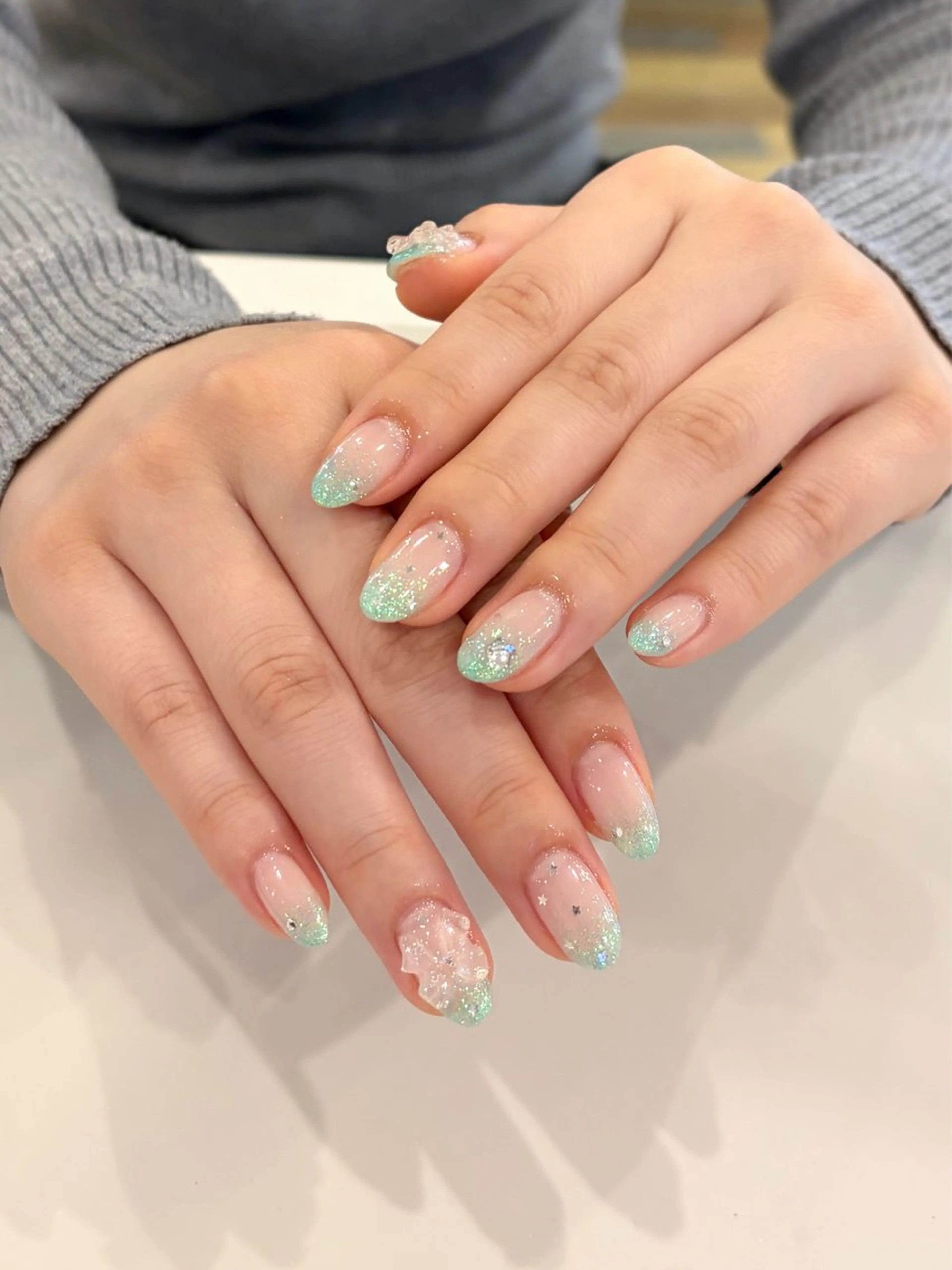 ネイル ハンドネイル 岡崎 佑香のネイルデザイン