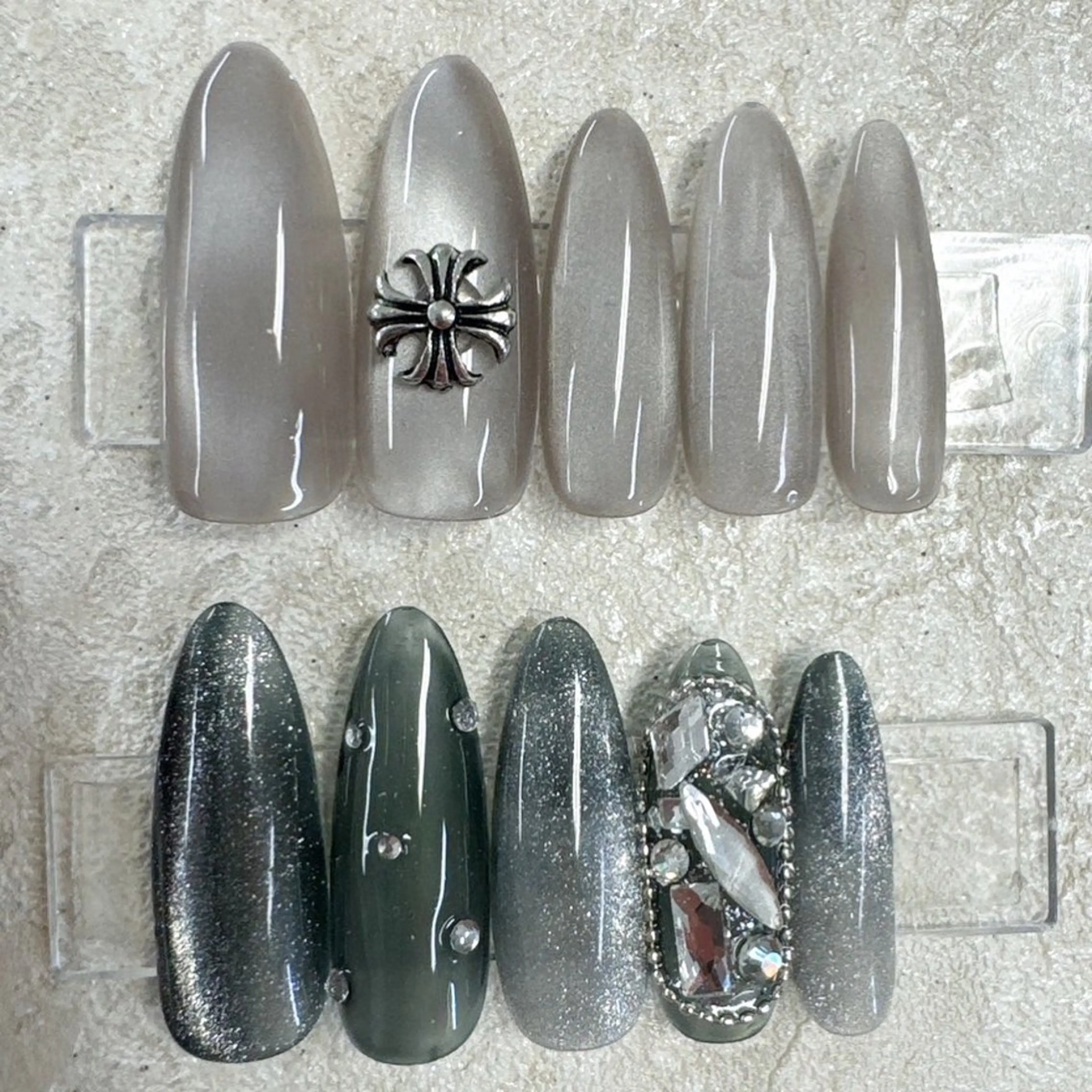 ネイル アートネイル べっ甲ネイル フレンチネイル ジェルネイル ガラスフレンチ ハンドネイル Queeens nailのネイルデザイン