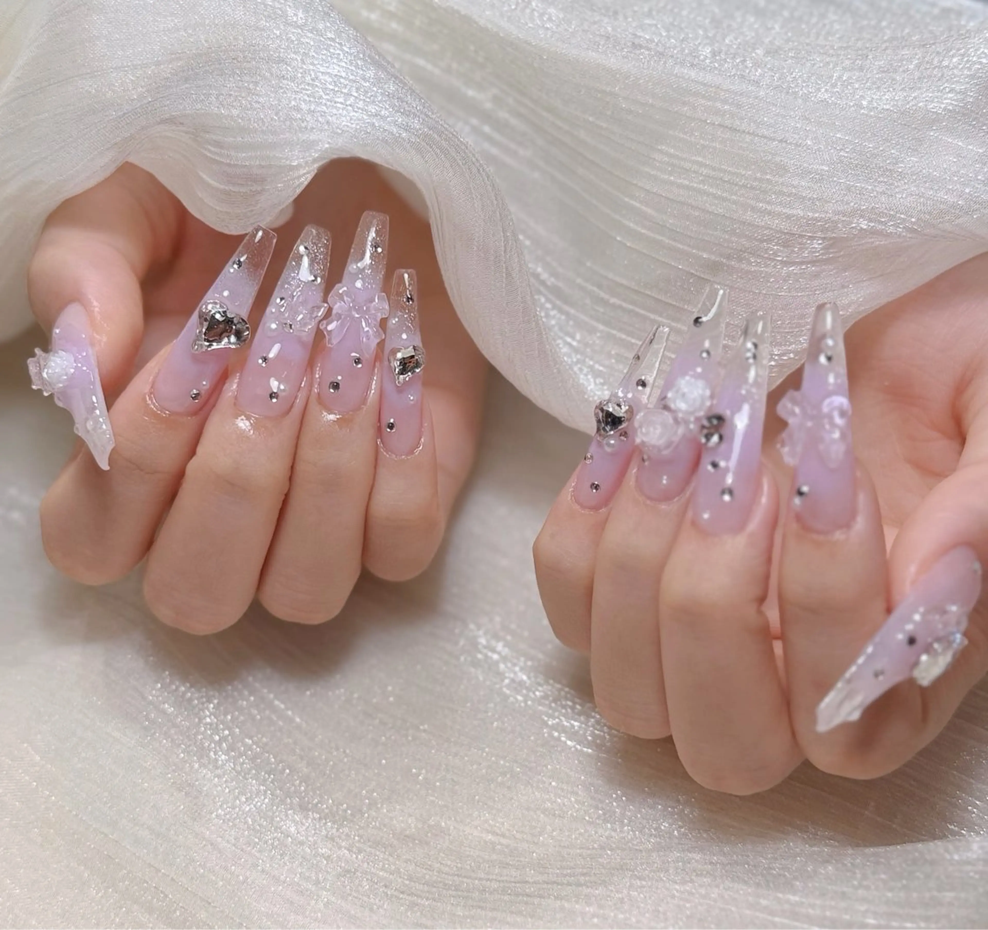 ネイル オーロラネイル チークネイル フットネイル フレンチネイル ジェルネイル ハンドネイル Havi Nailsのネイルデザイン