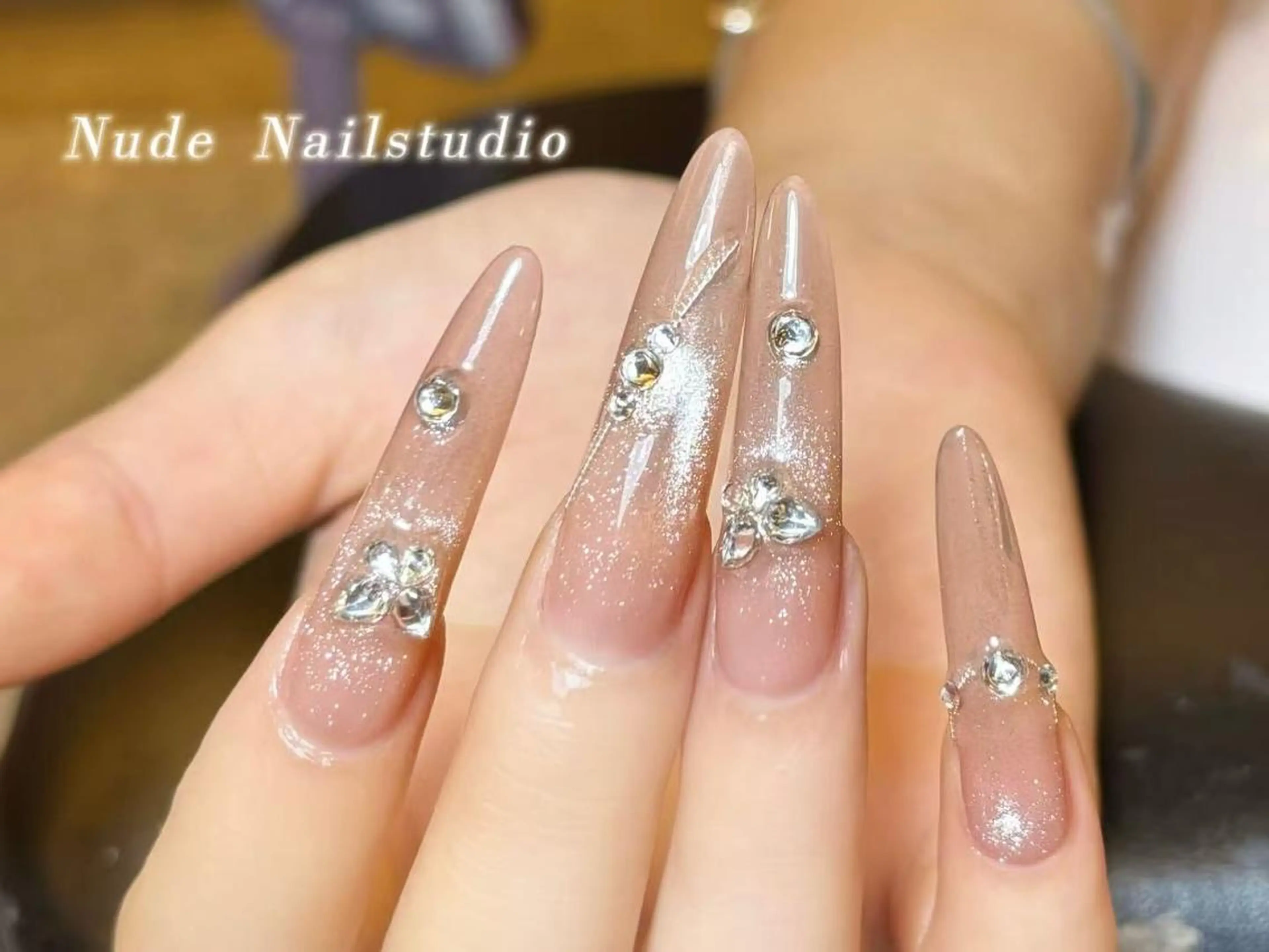 ネイル チークネイル フットネイル フレンチネイル ジェルネイル ガラスフレンチ ヌドネイルスタジオ もものネイルデザイン