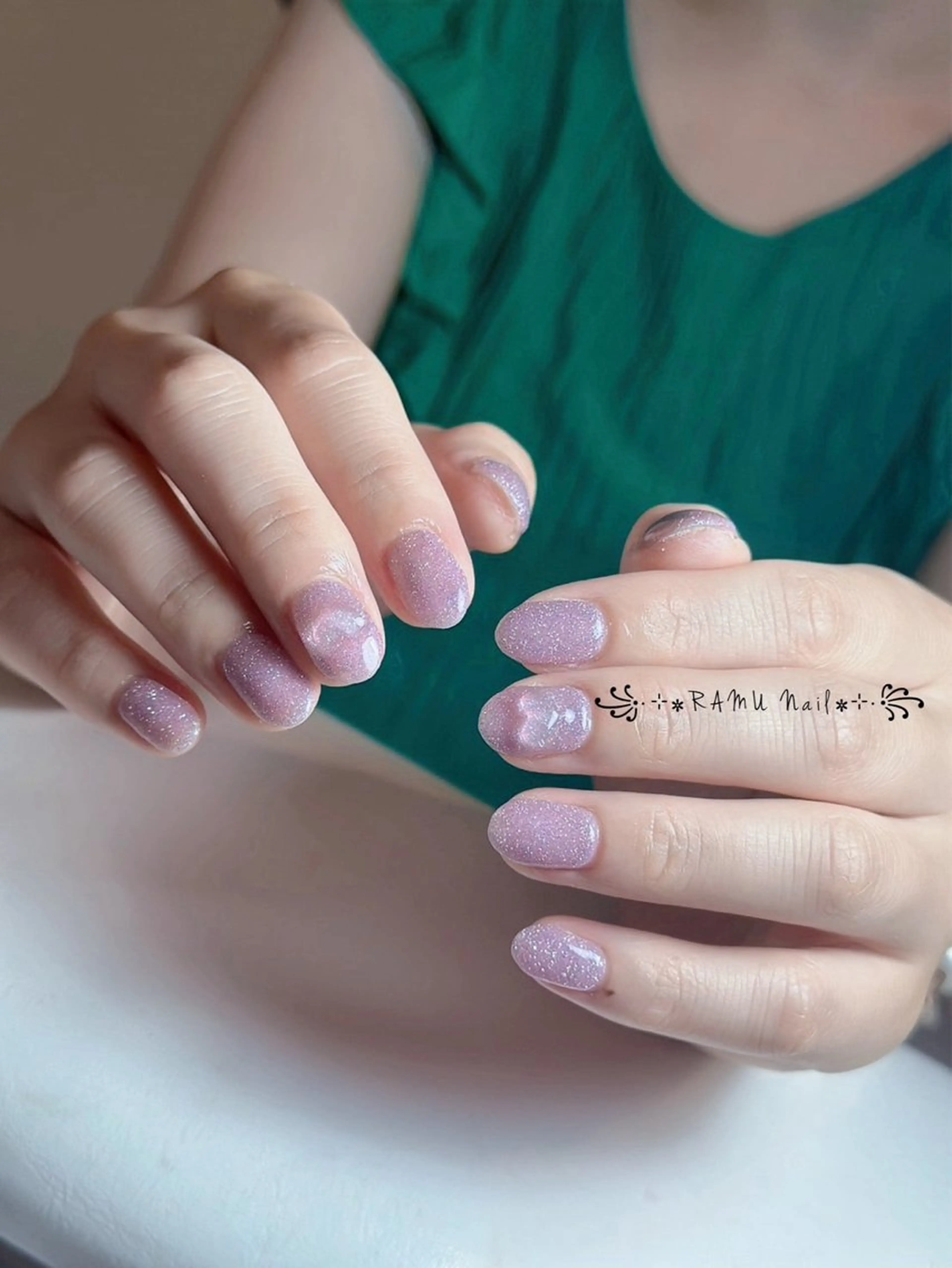 ネイル キラキラネイル マグネットネイル ミラーネイル ピンク 夏ネイル ハンドネイル RAMU Nail 恵比寿店のネイルデザイン