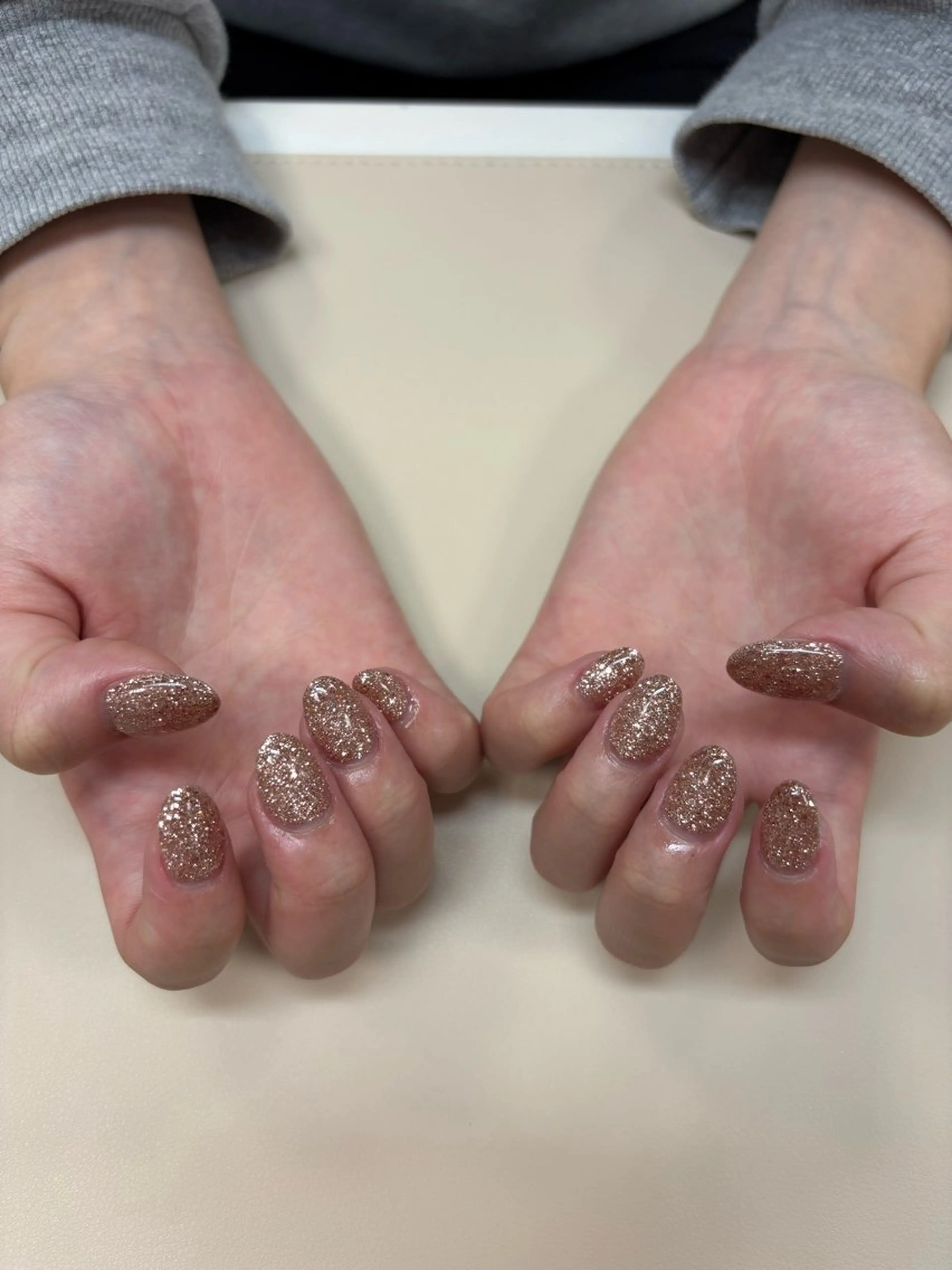 ネイル 長さ出し キラキラネイル ラメ(グリッター) ピンク ネイルチップ 上谷 優のネイルデザイン