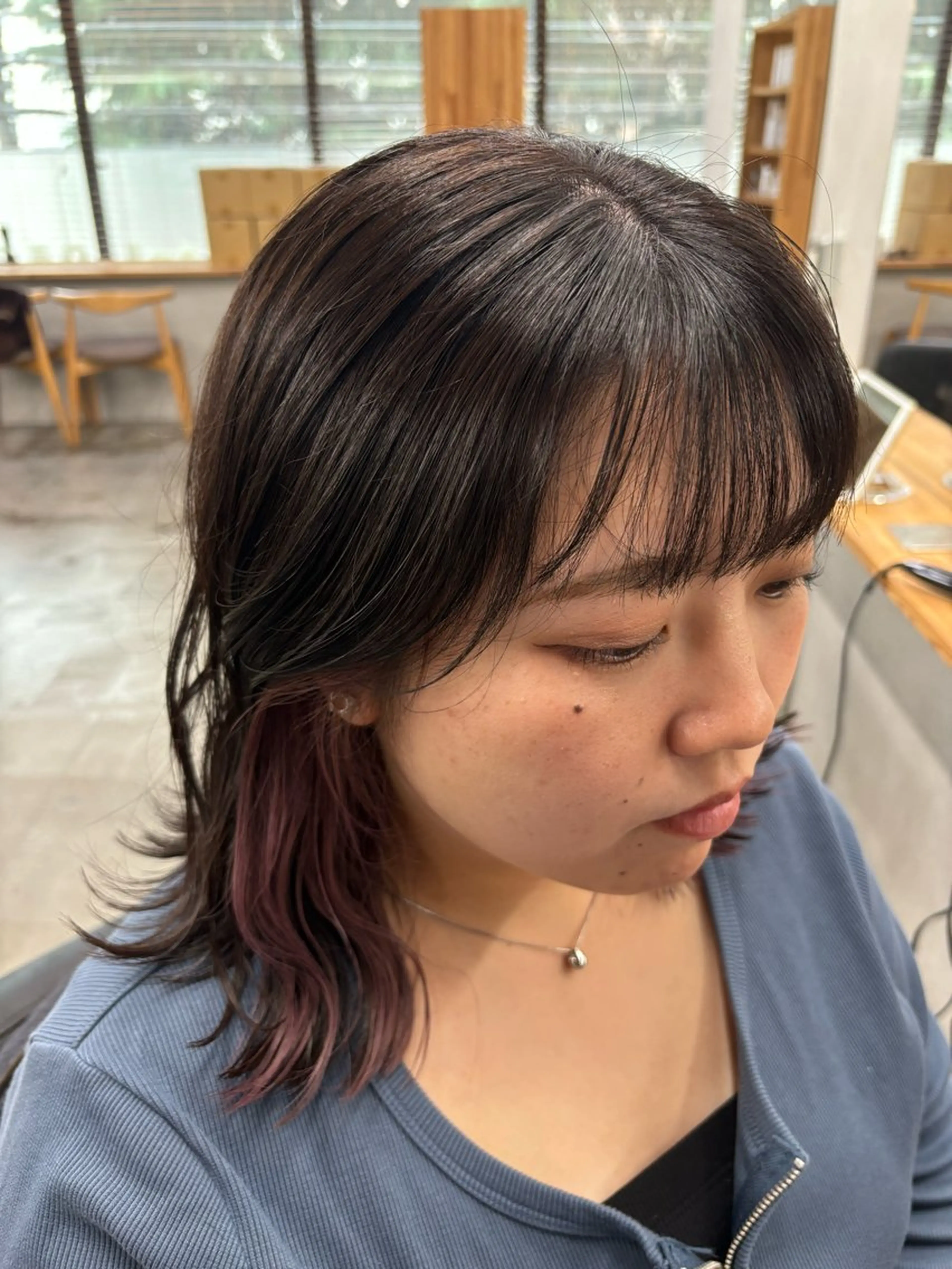 ミディアム カラー mono / Manatoのヘアスタイル