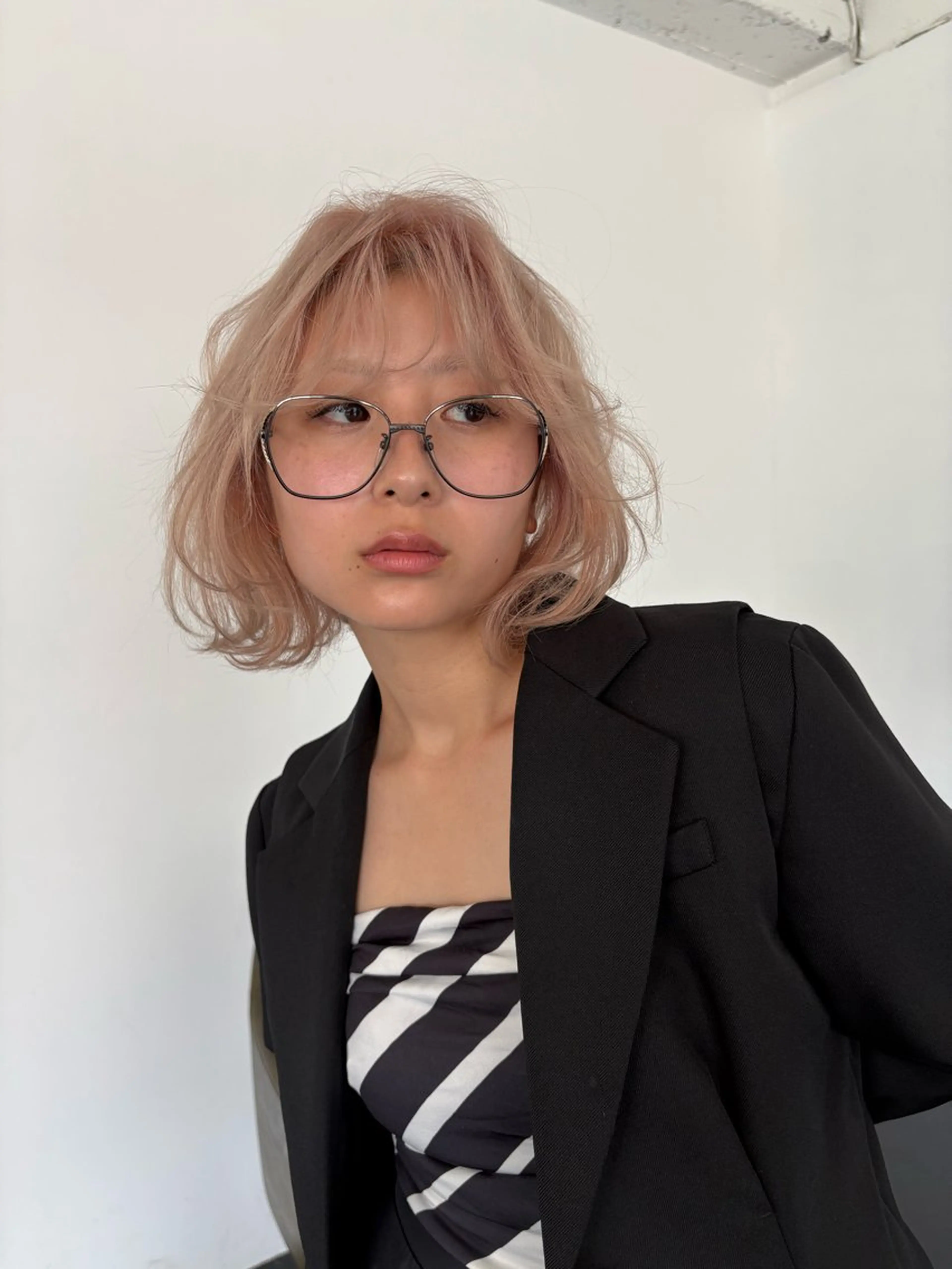 ショート ヘアカラー トリートメント ハイトーン指名No. 1/レイヤー/みさきのヘアスタイル