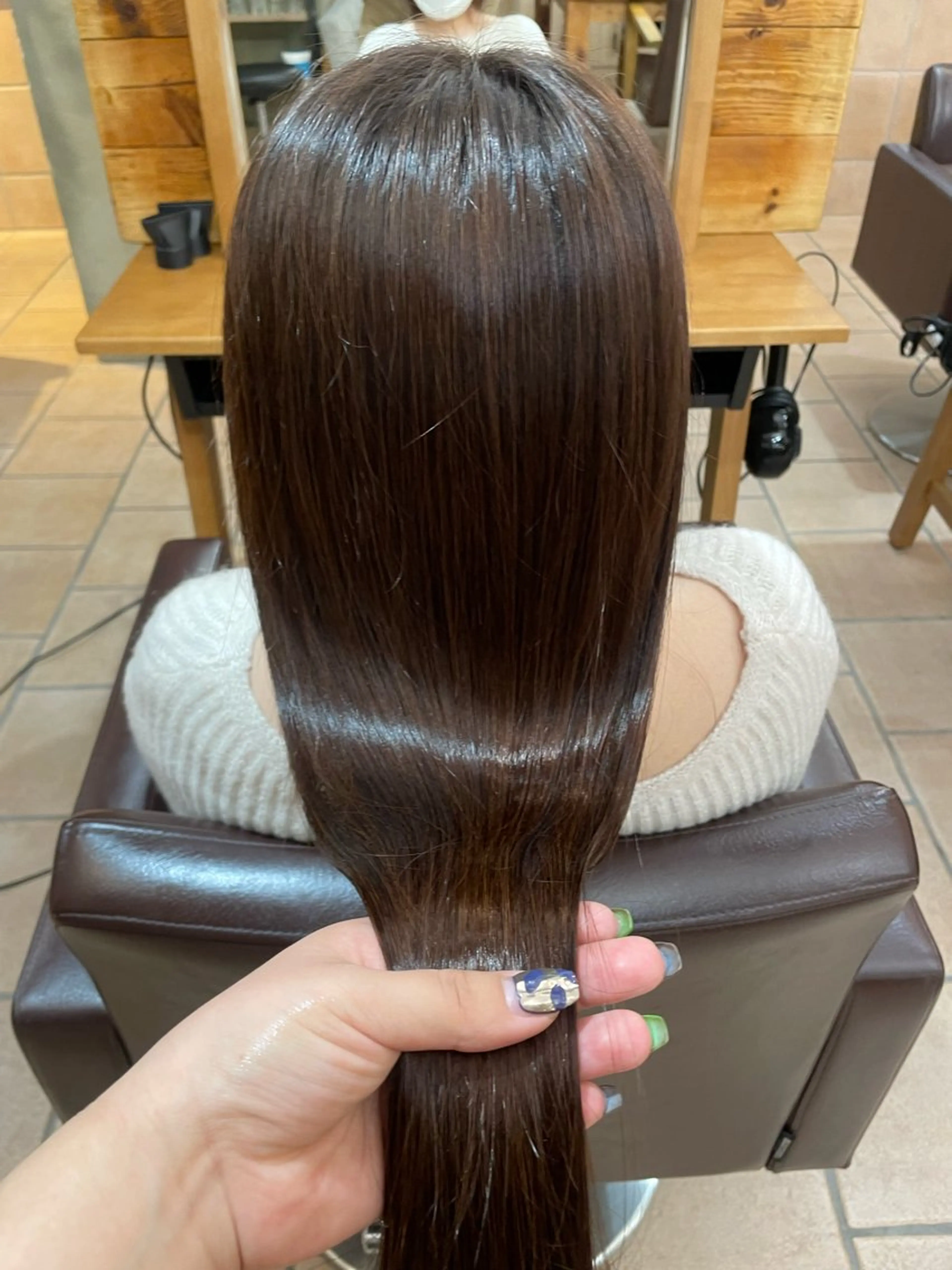ロング パープルカラー 透明感カラー☆スパ☆ 石上遥楓のヘアスタイル