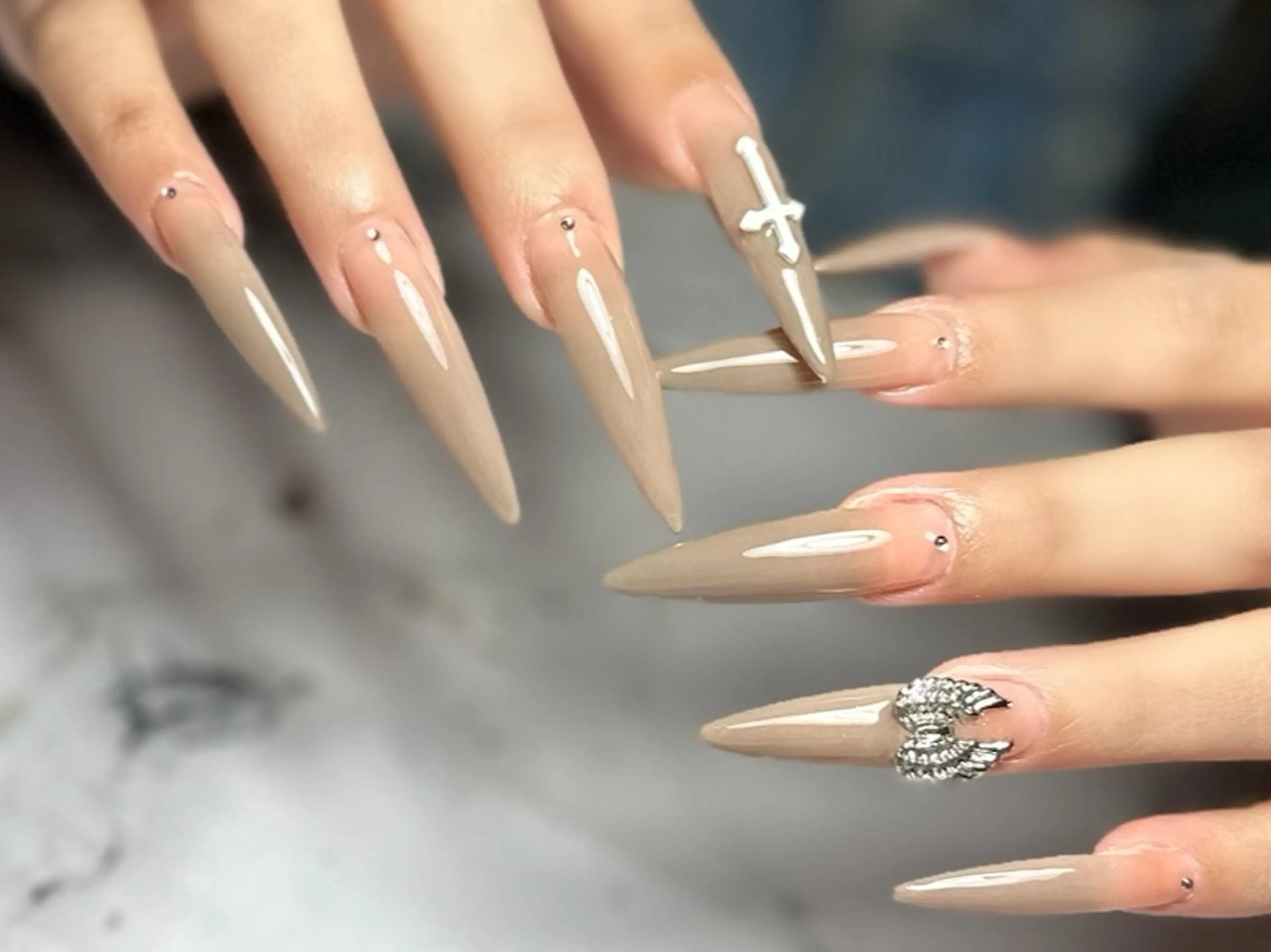 ネイル 新山 聖のネイルデザイン