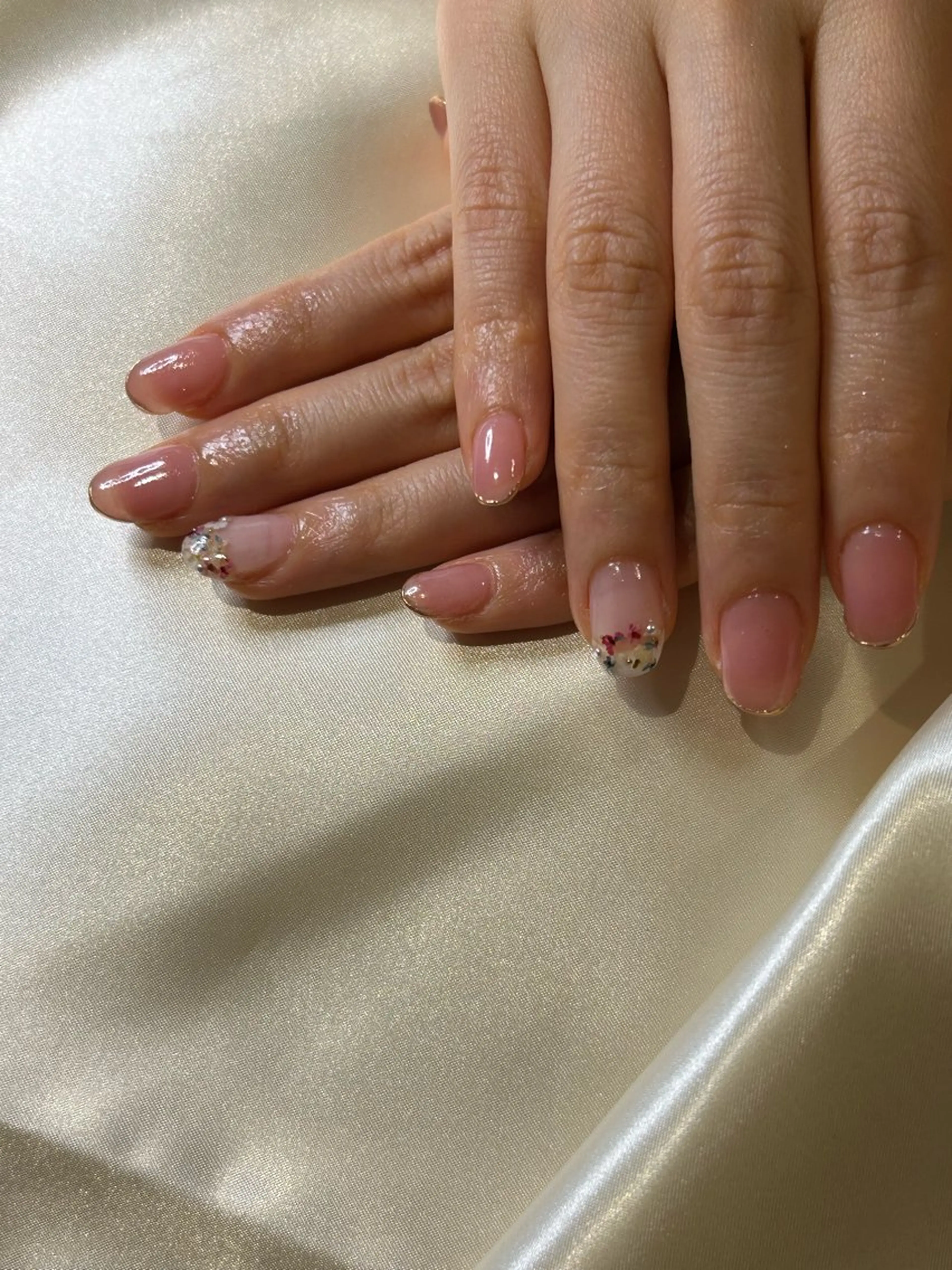 ネイル ハンドネイル やまだ しおりのネイルデザイン