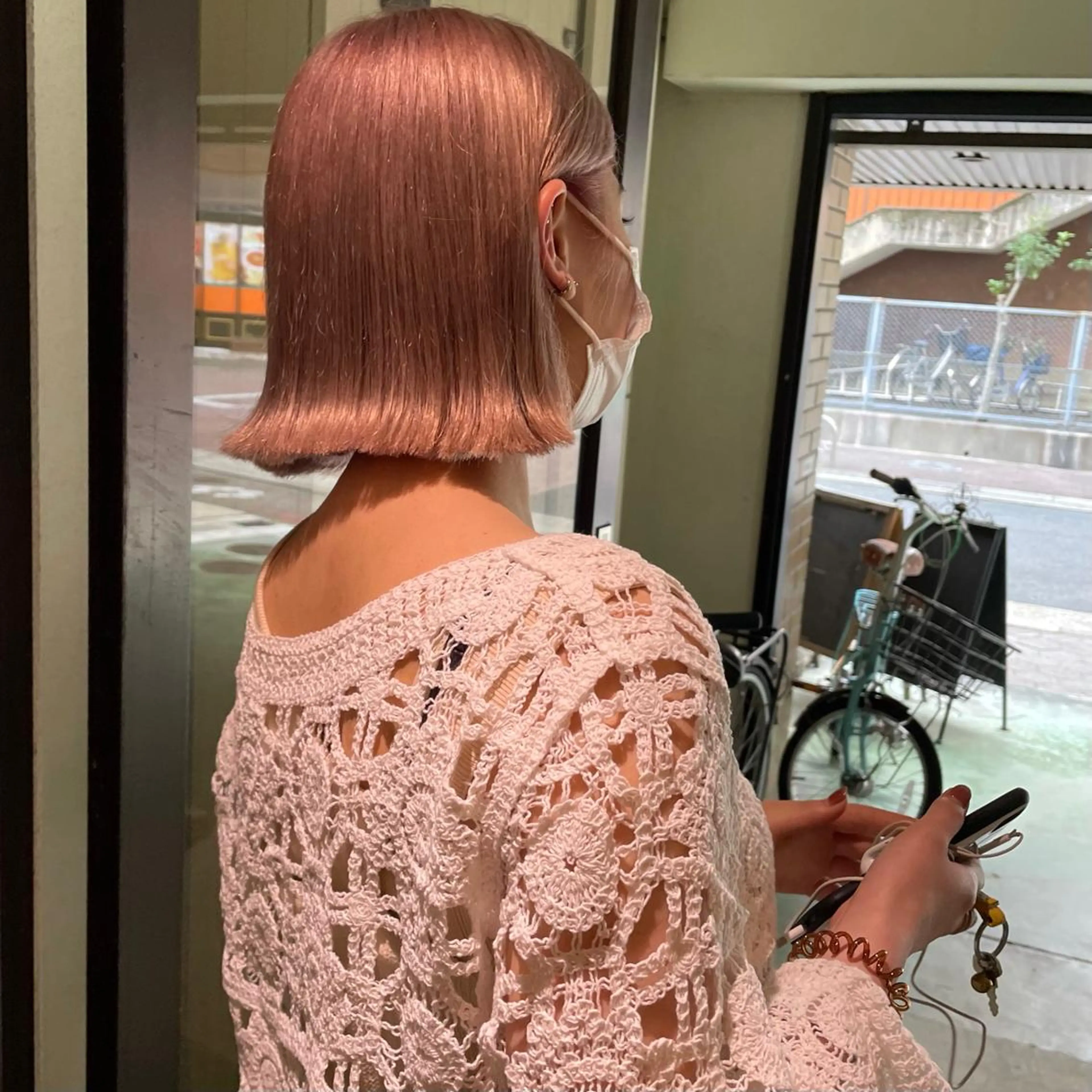 ショート カラー 高梨 菜々のヘアスタイル