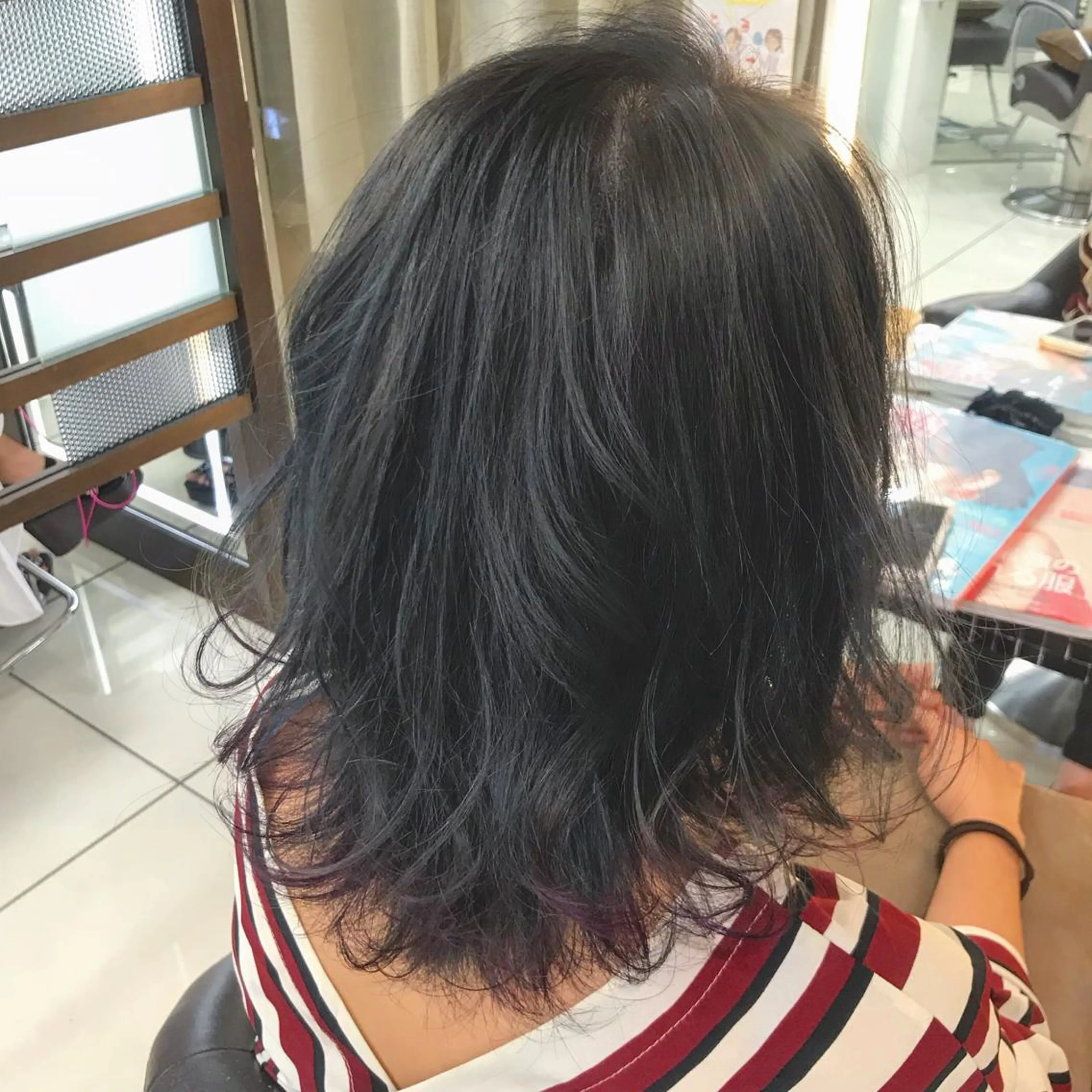 ショート カラー シールエクステ✨️韓 国羽エクステ🪽和希のヘアスタイル