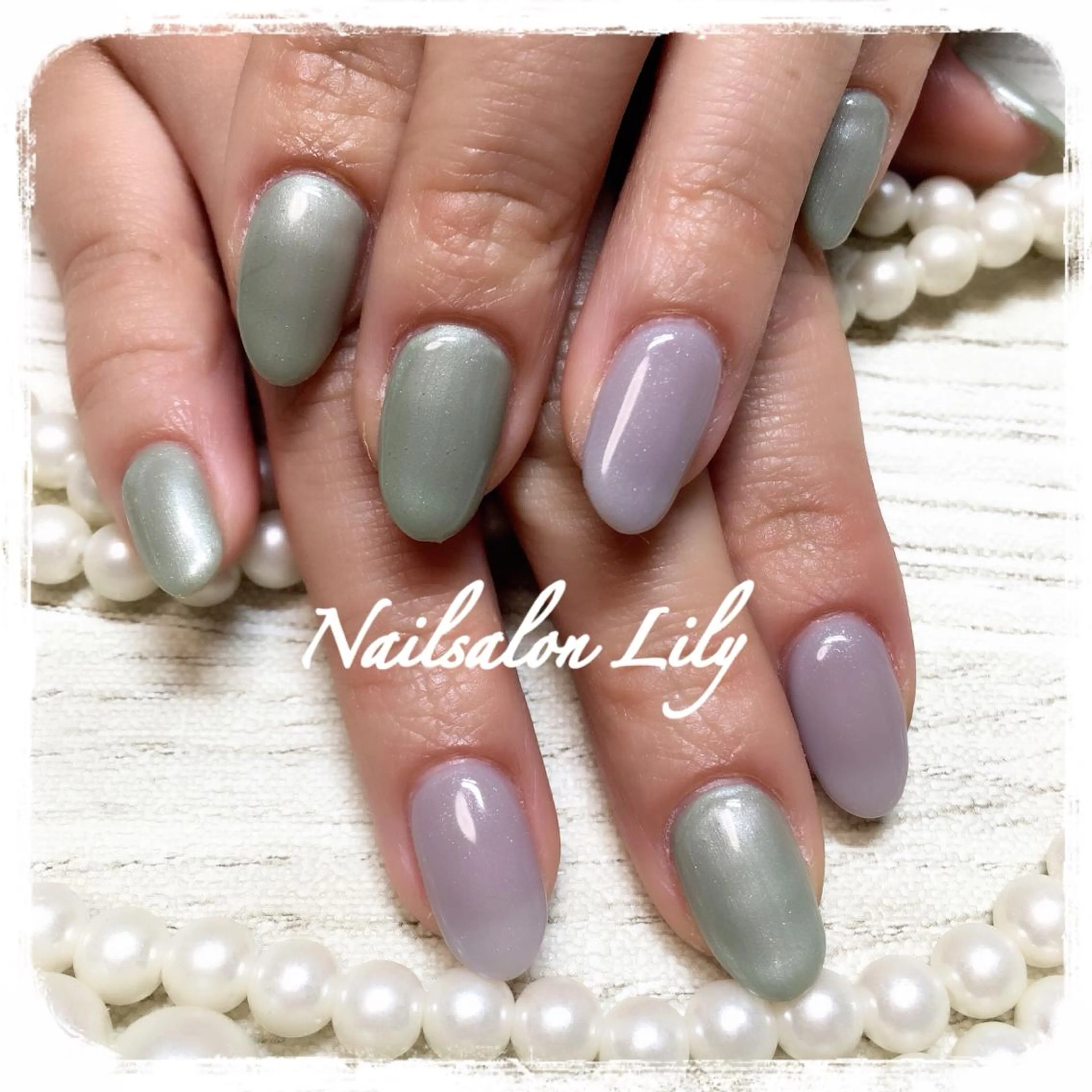 ネイル シンプルネイル Lily*nail 🌻Mii🌻のネイルデザイン