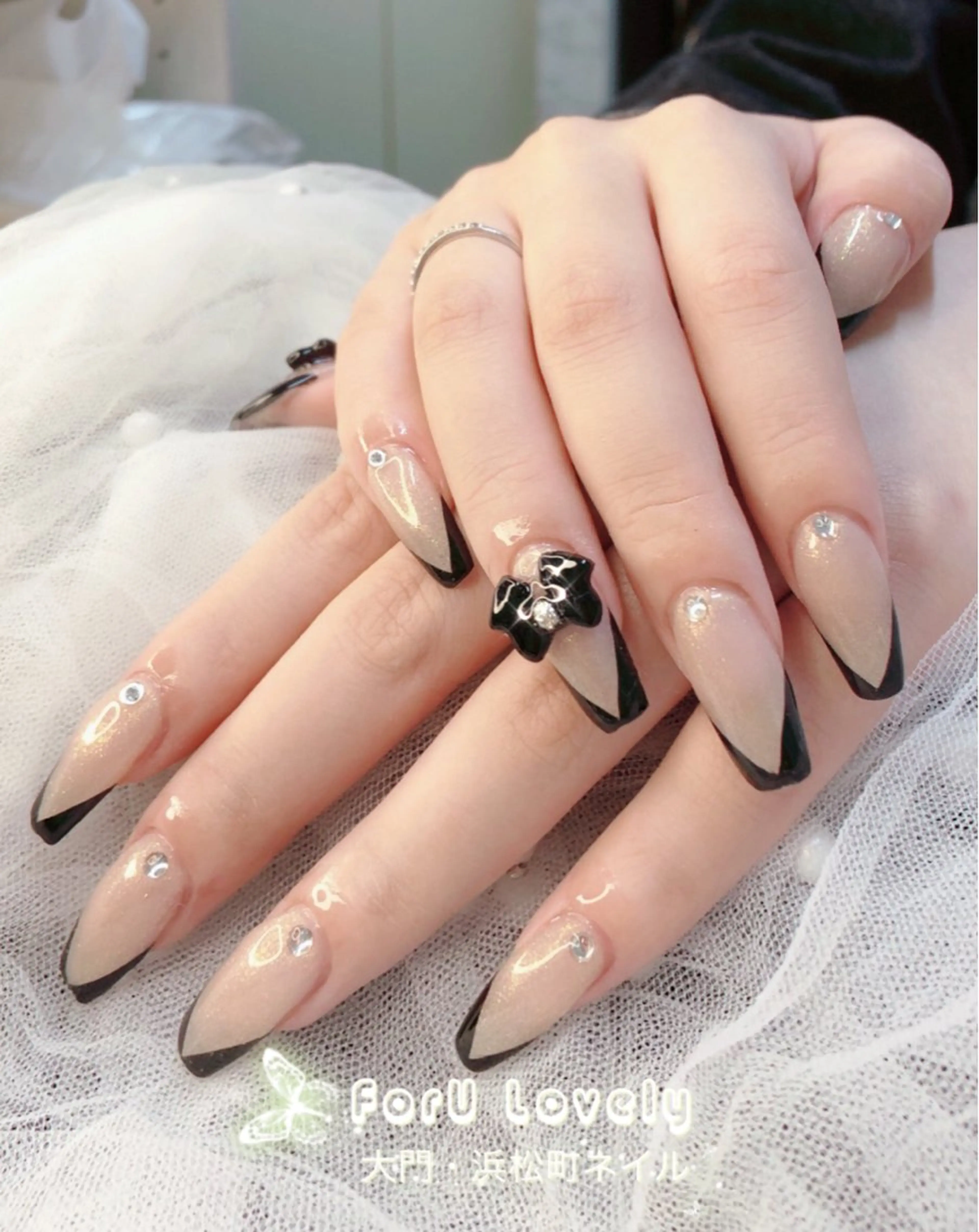 ネイル 桜ネイル フットネイル フレンチネイル ジェルネイル ラメ(グリッター) ハンドネイル ハンドケア 大門浜松町 ネイルのネイルデザイン