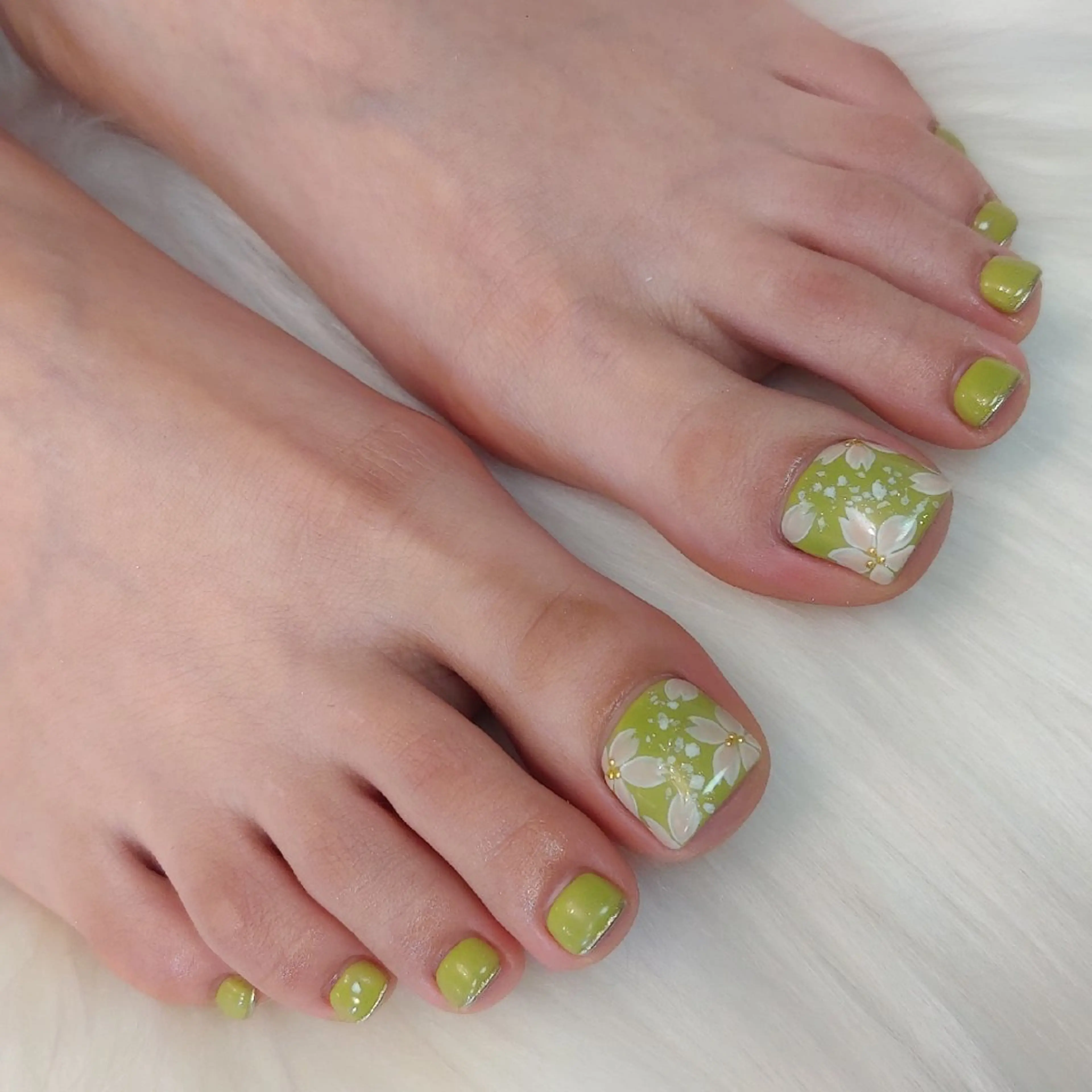 ネイル ジェヌインネイル 河内のネイルデザイン