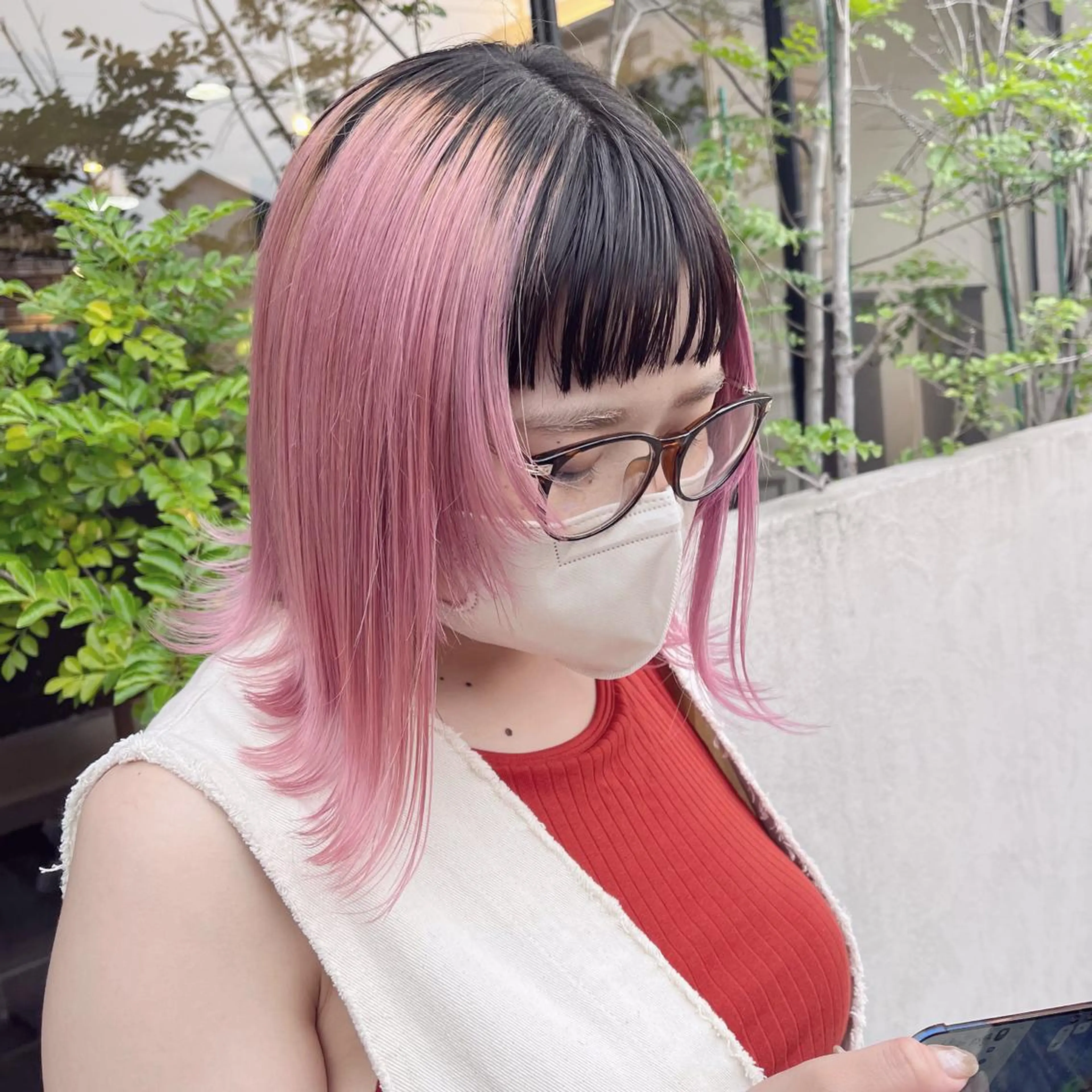 ミディアム カラー 渡邊 唯のヘアスタイル