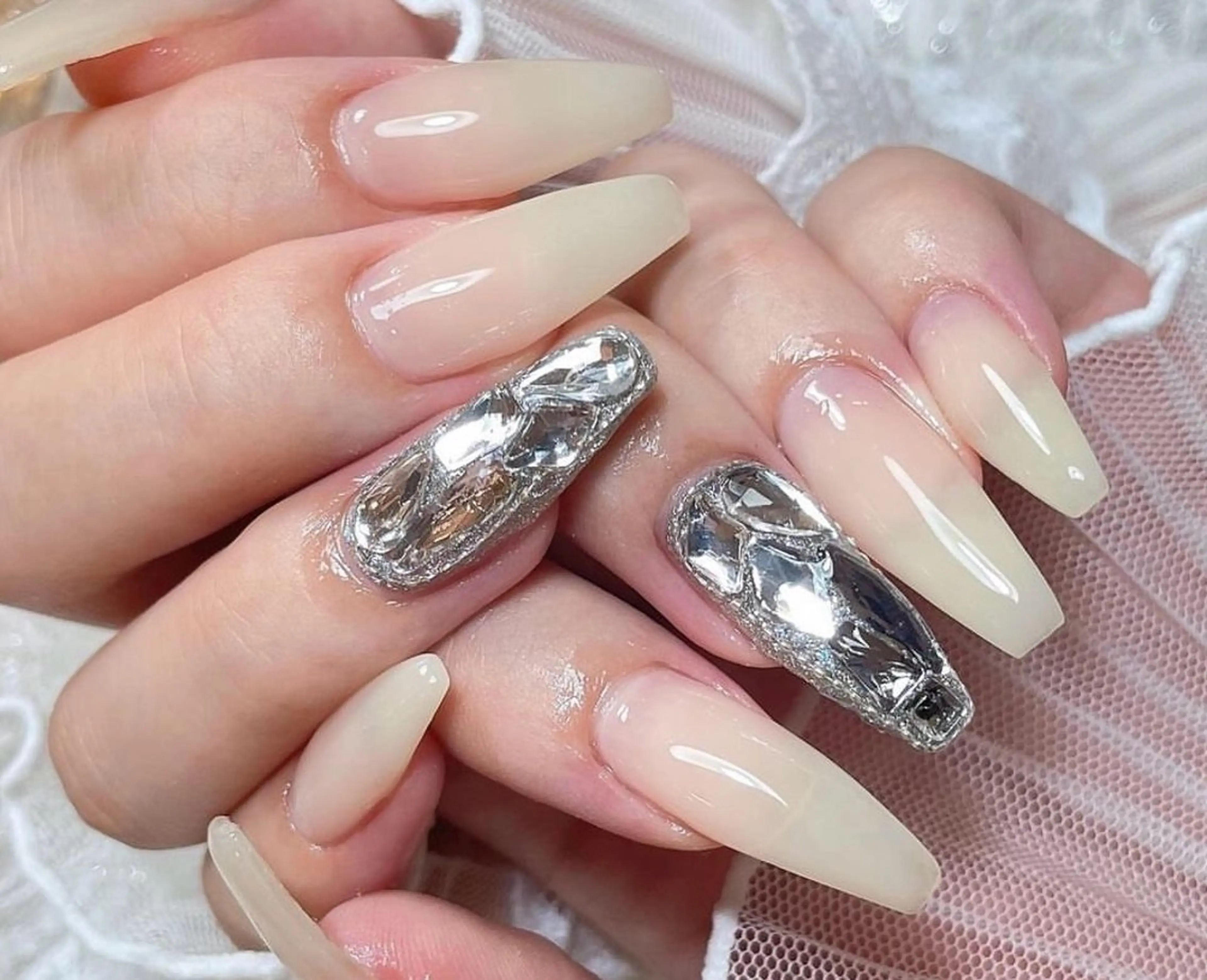 ネイル 23時まで❤︎韓国、 ワンホンネイルのネイルデザイン