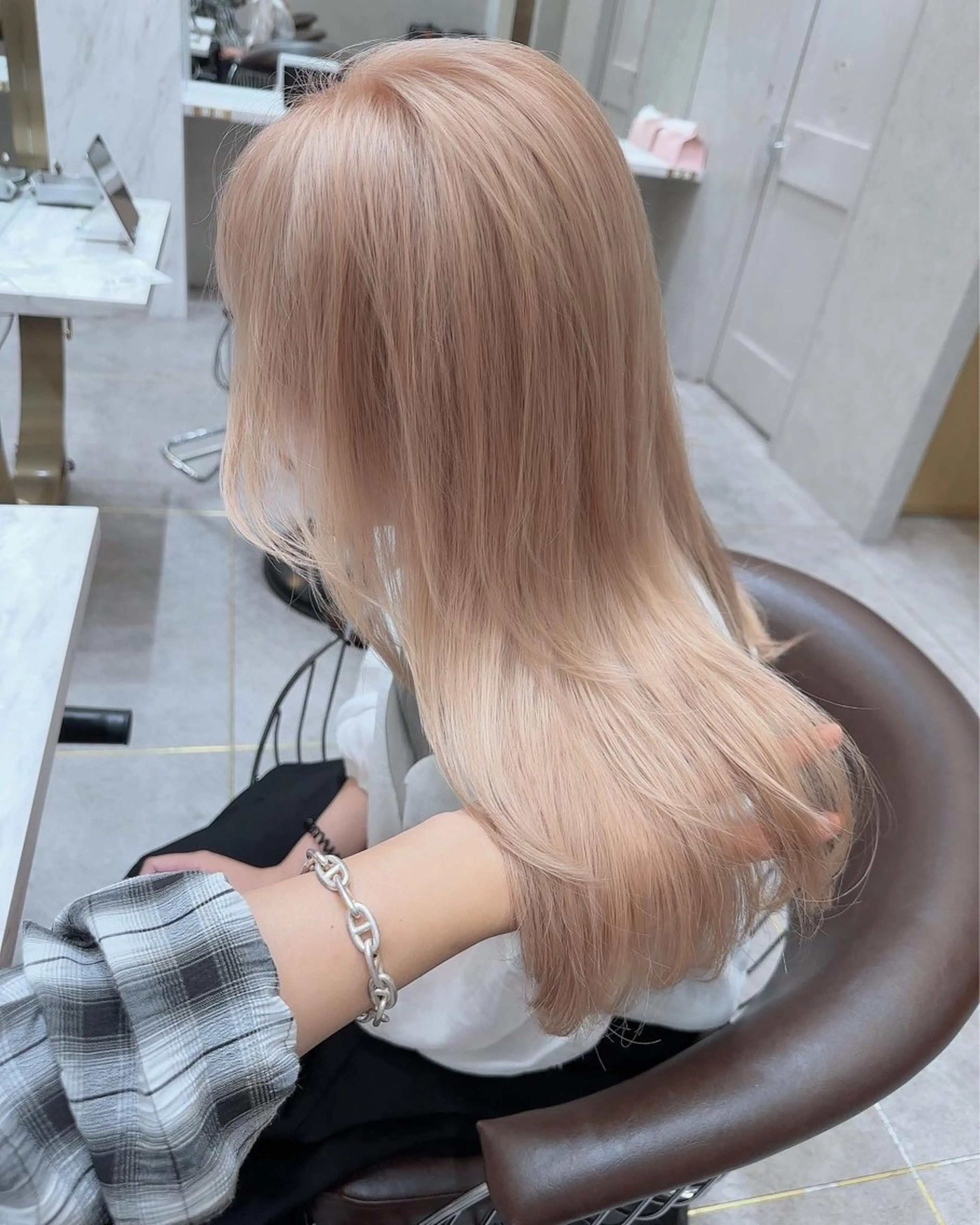 セミロング VEGA天神 ブリーチのヘアスタイル