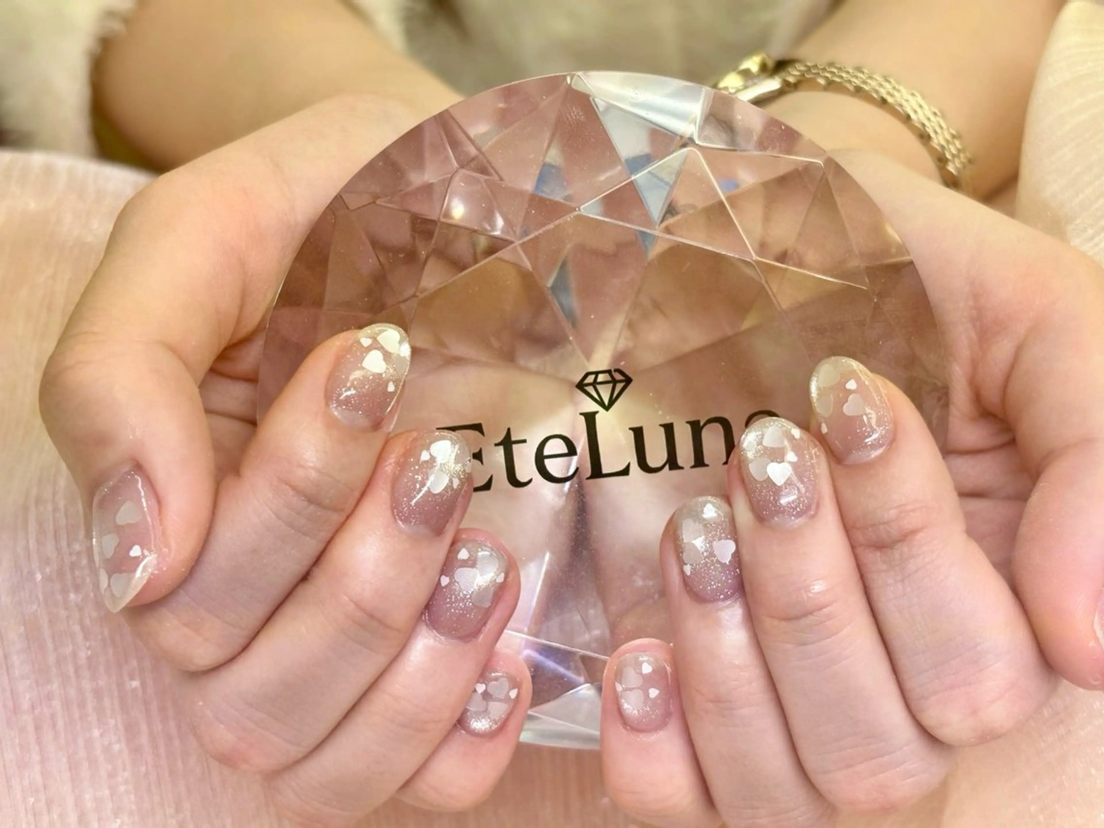 ネイル マグネットネイル ニュアンスネイル 春ネイル ハンドネイル ハンドケア ETE LUNA NAILのネイルデザイン