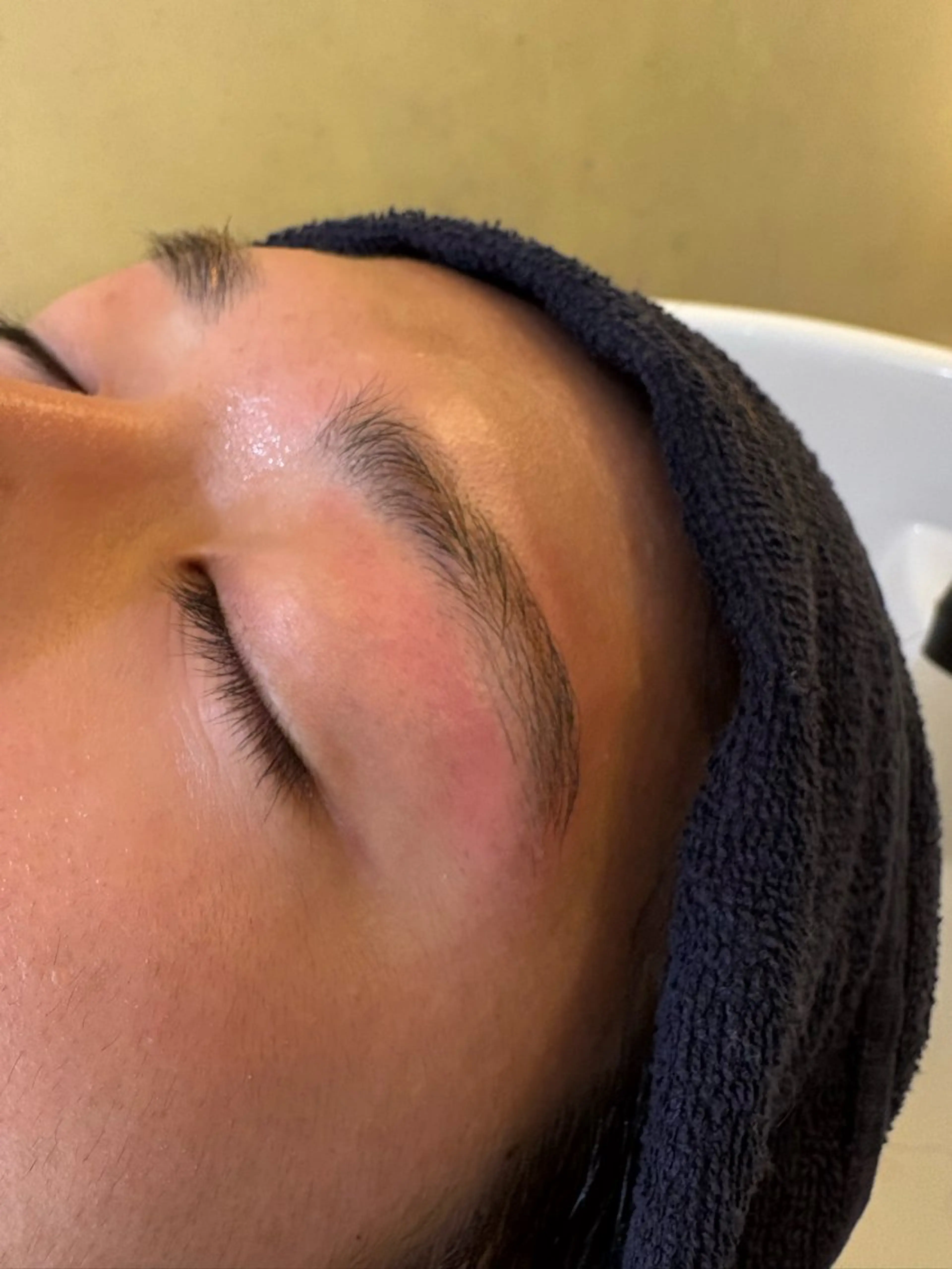 アイブロウ 眉カラー 似合わせカラー🎱 RENのヘアスタイル