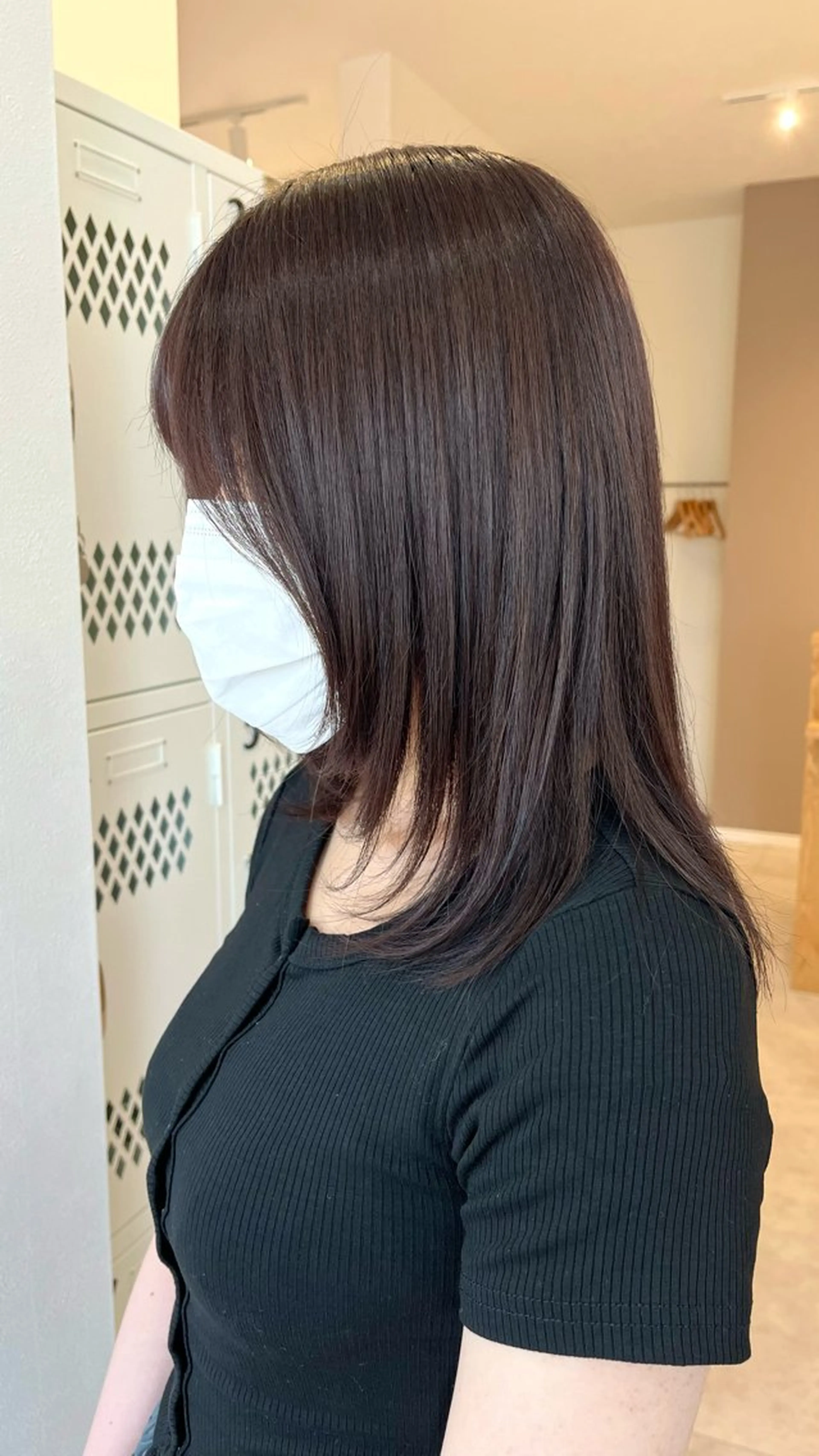 ミディアム カラー ラベンダーカラー 顔周りカット レイヤーカット カット ヘアカラー トリートメント 葉田 綾乃のヘアスタイル