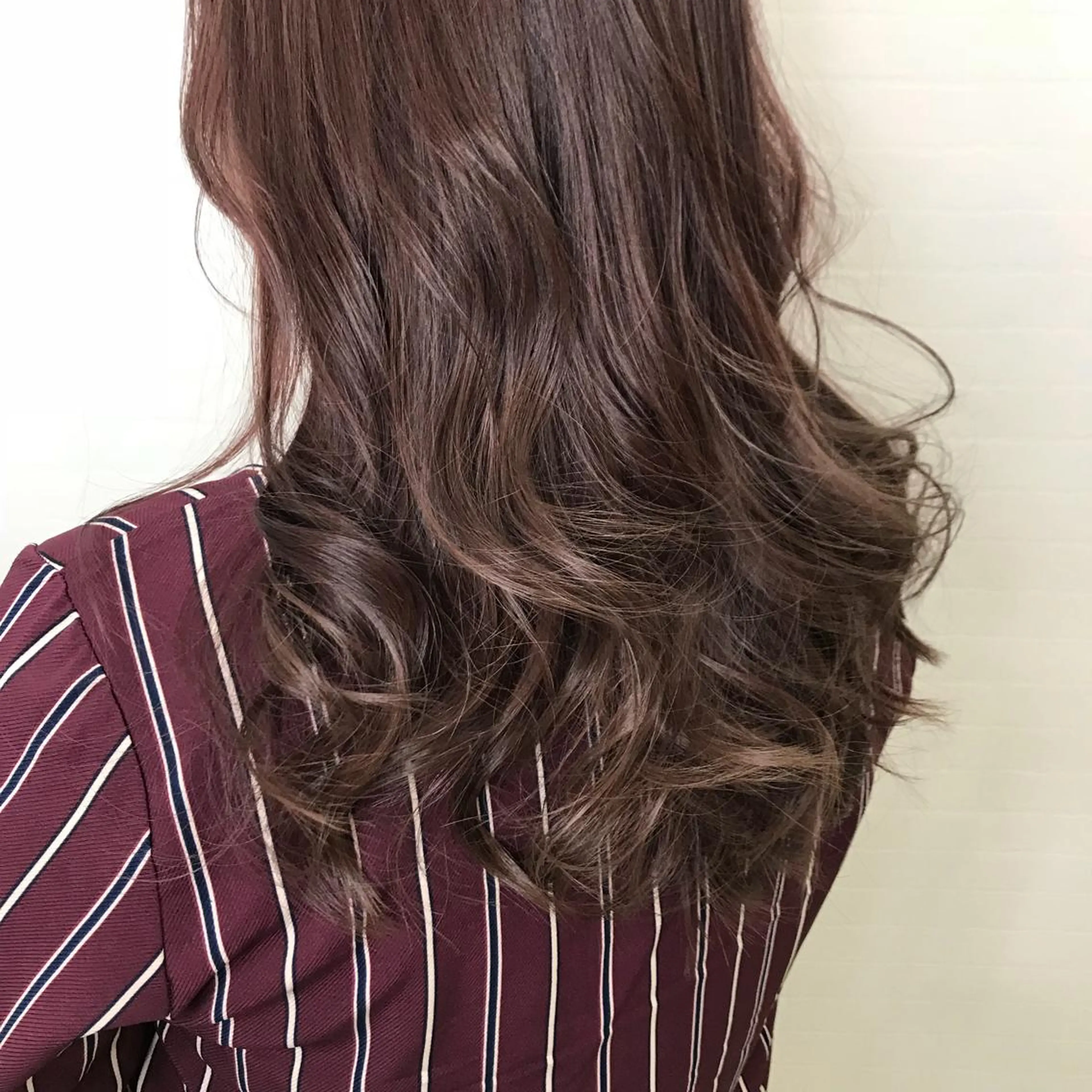 ロング カラー ブラウンカラー ピンクカラー ピンクブラウン オリーブ/アッシュ やわらか透明感カラーのヘアスタイル